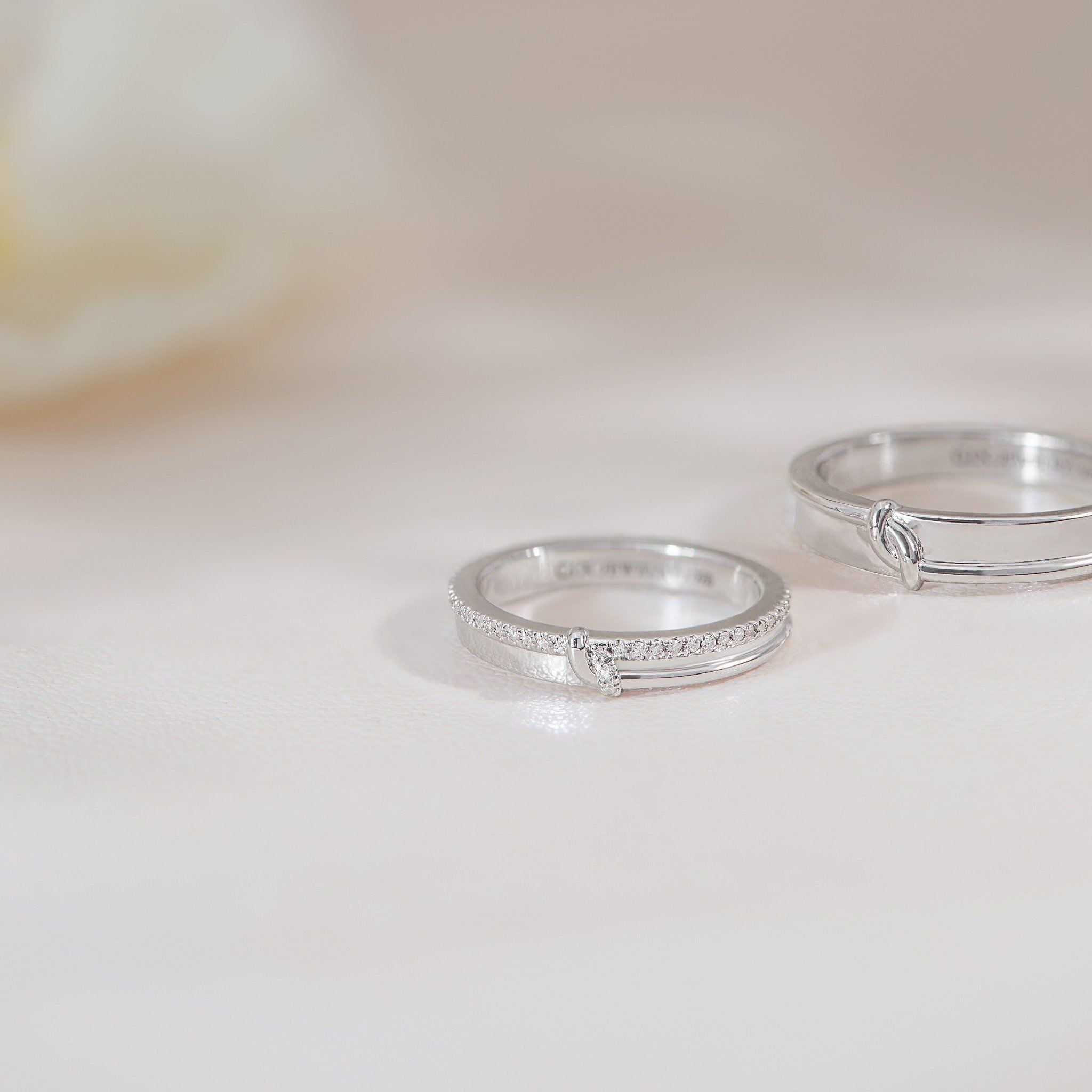  Nhẫn cặp Love Knot thắt nút tinh xảo Gixjewel - GCR25050055 