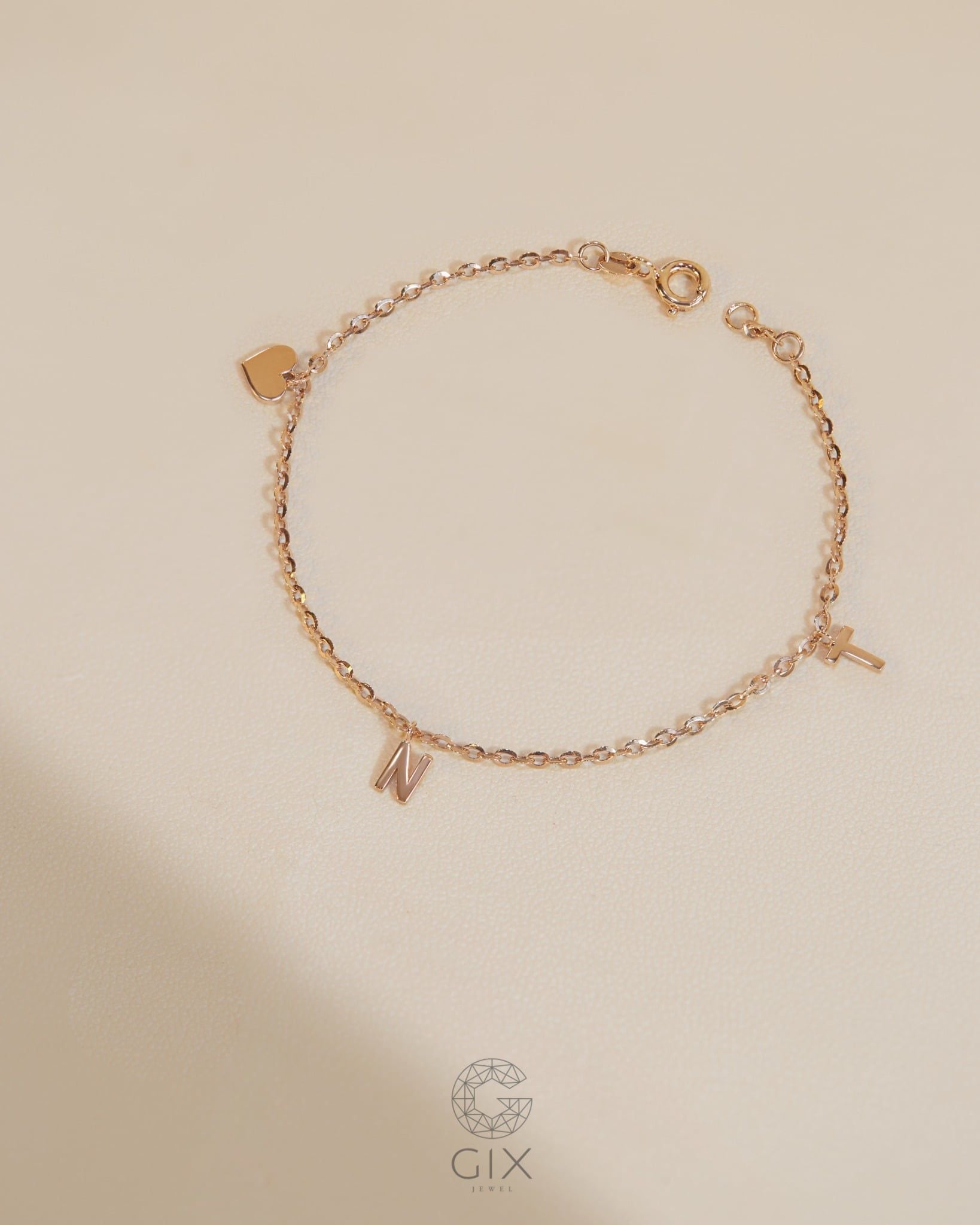  Lắc tay chữ cái theo yêu cầu sợi chữ cong mảnh vàng tây & bạc 925 | Gix Jewel 