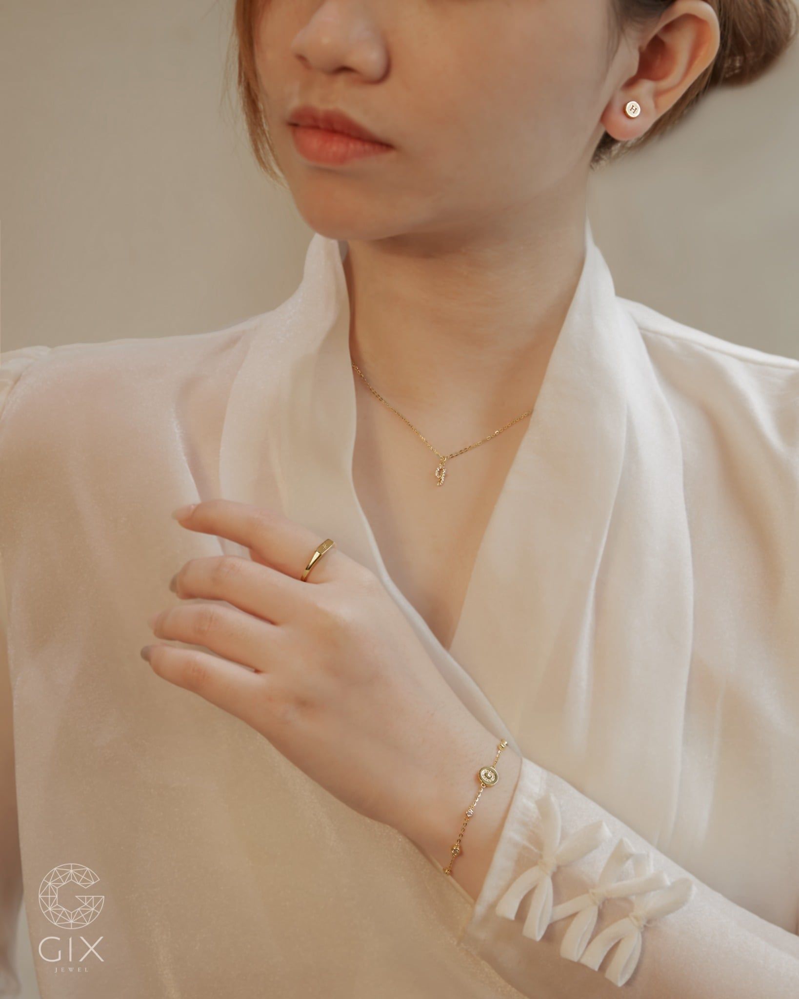  Bông tai khắc chữ theo tên cho nam nữ bạc 925 & vàng 10k, 14k, 18k | Gix Jewel 