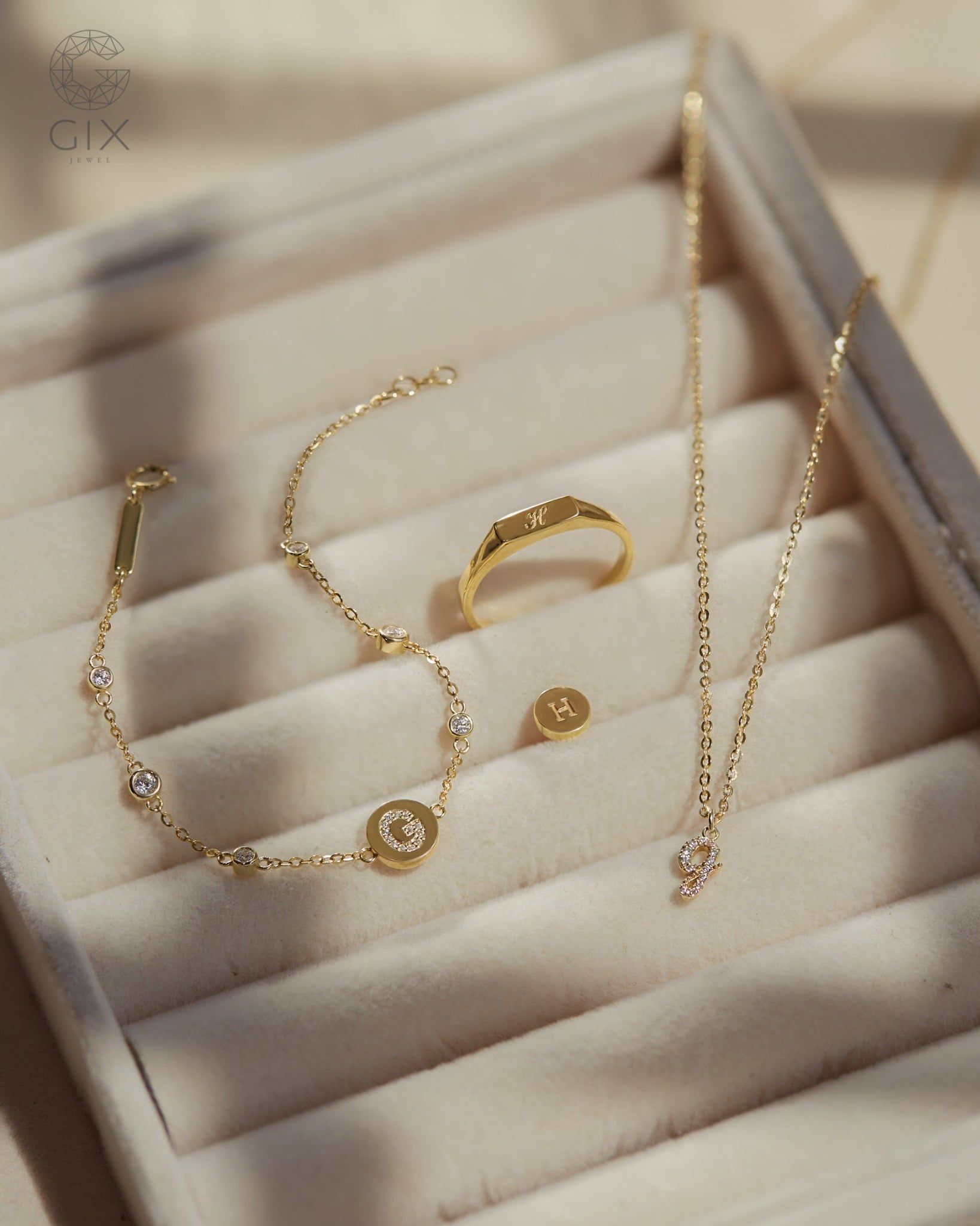  Bông tai khắc chữ theo tên cho nam nữ bạc 925 & vàng 10k, 14k, 18k | Gix Jewel 