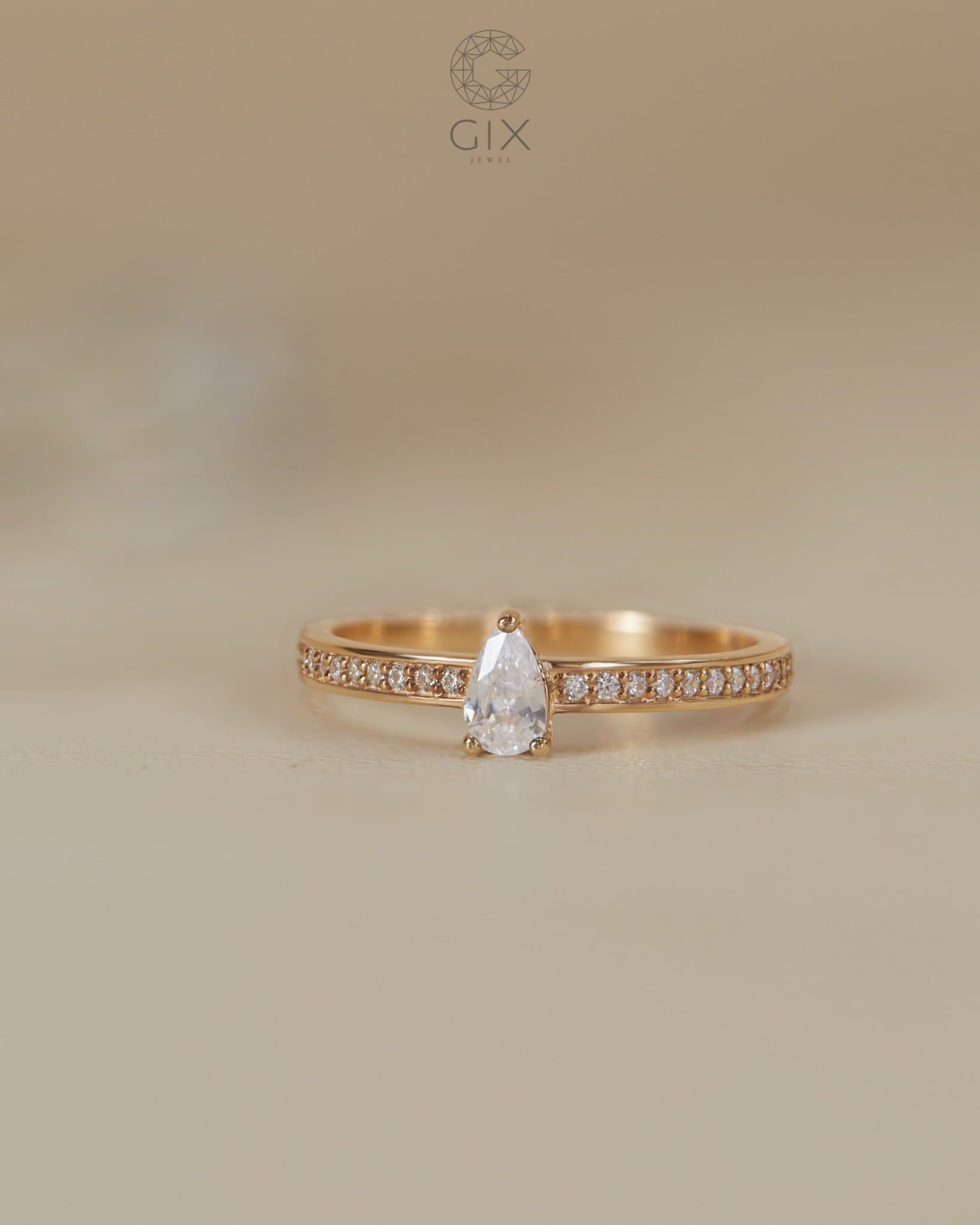  Nhẫn cầu hôn nữ vàng tây đẹp đính kim cương Moissanite Pear | Gixjewel 