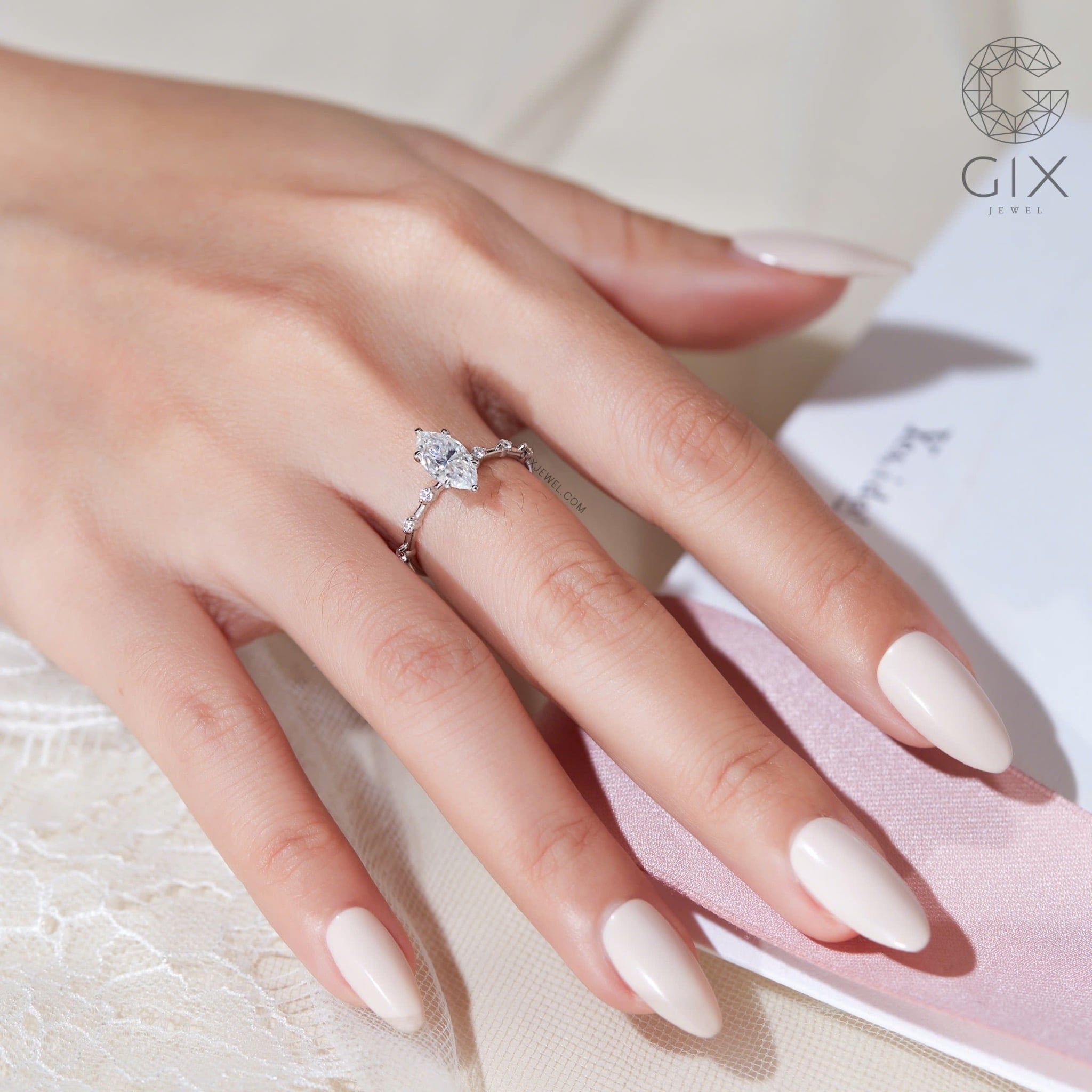  Nhẫn cầu hôn vàng 18k Marquire | Gix Jewelry 