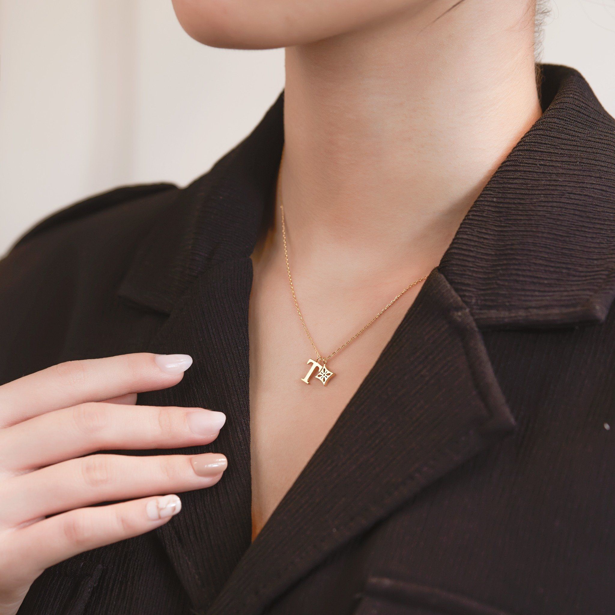  Dây chuyền chữ cái khắc tên vàng tây kèm charm xinh | Gix Jewel 