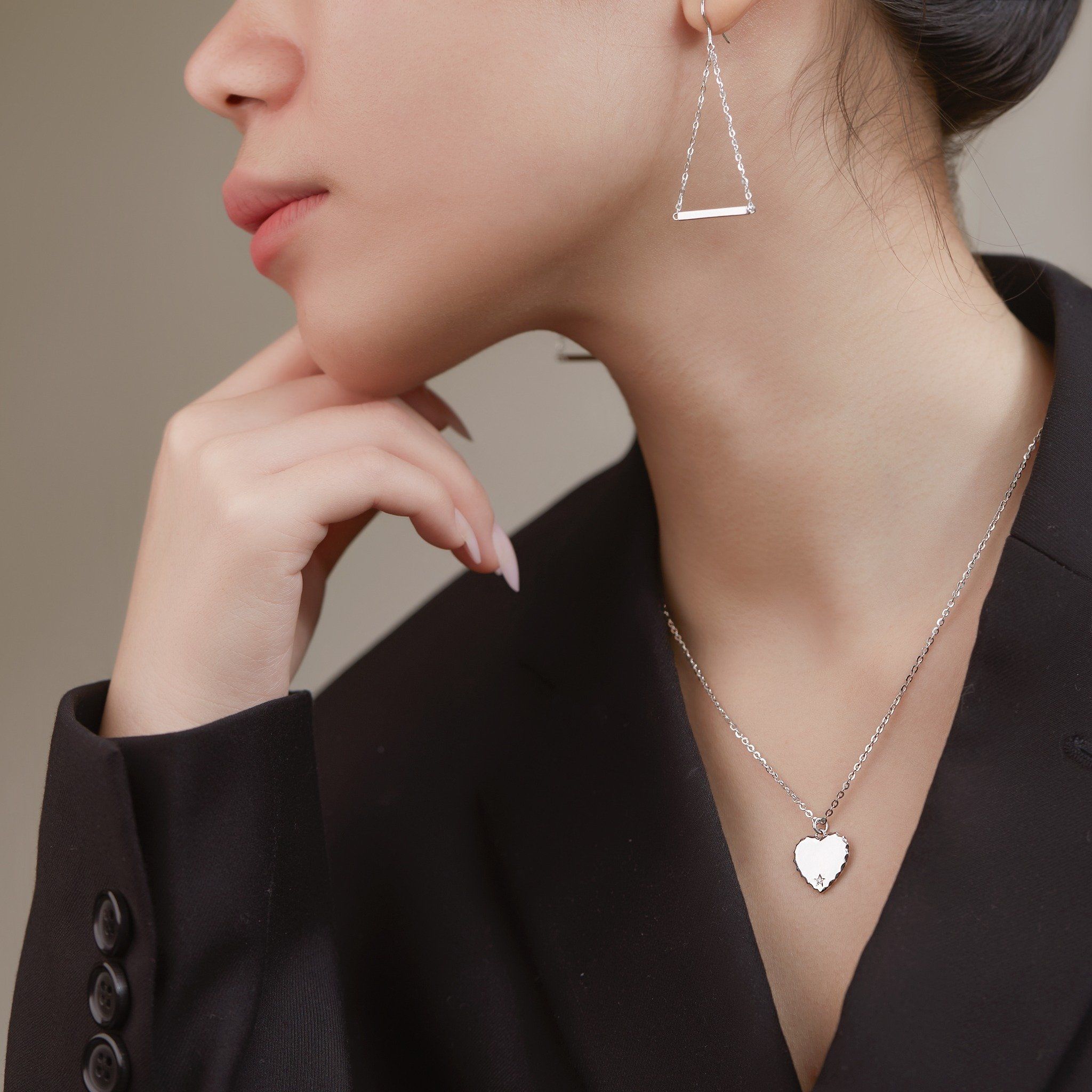  Dây chuyền trái tim vàng trắng sợi mảnh đẹp khắc tên | Gix Jewel 