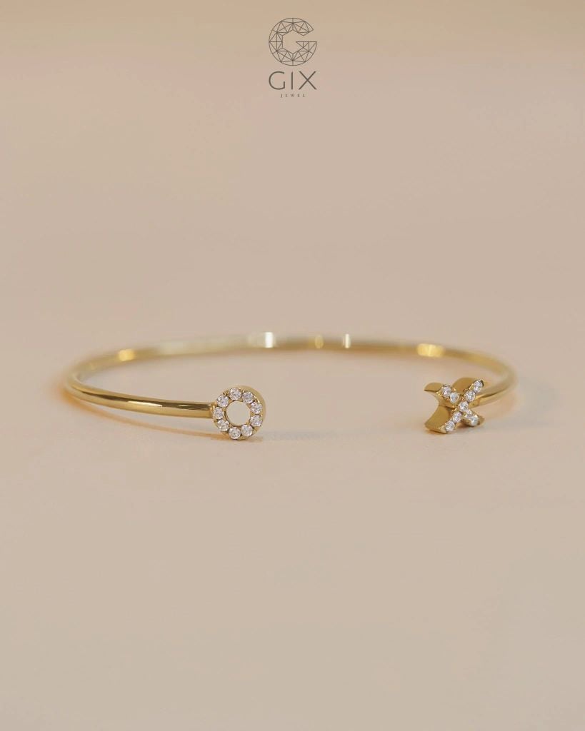 [CÓ SẴN] Vòng cuff hở bạc mạ vàng gắn 2 charm chữ cái