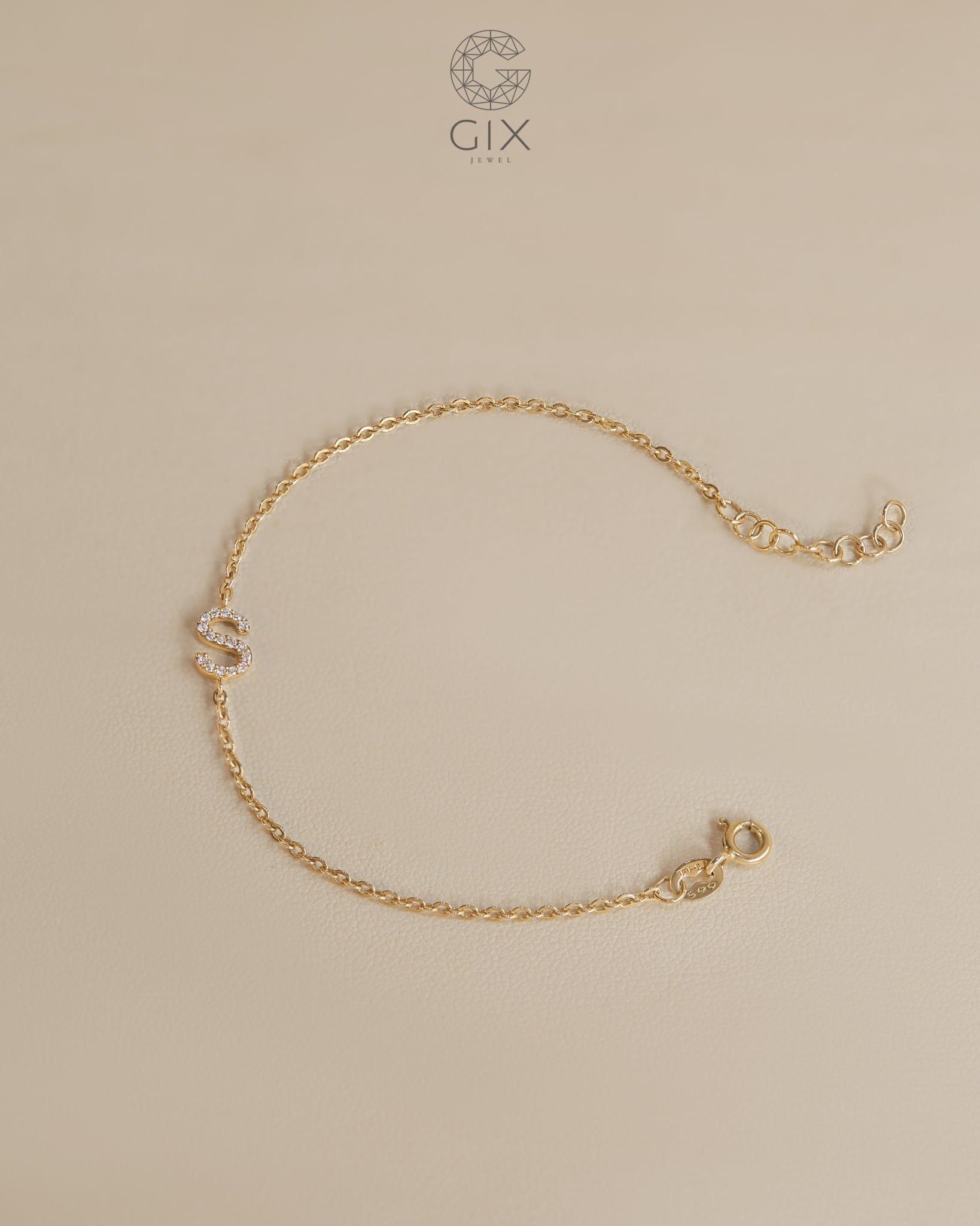  Lắc tay bạc sợi mảnh gắn chữ cái đính đá theo tên riêng | Gix Jewelry 