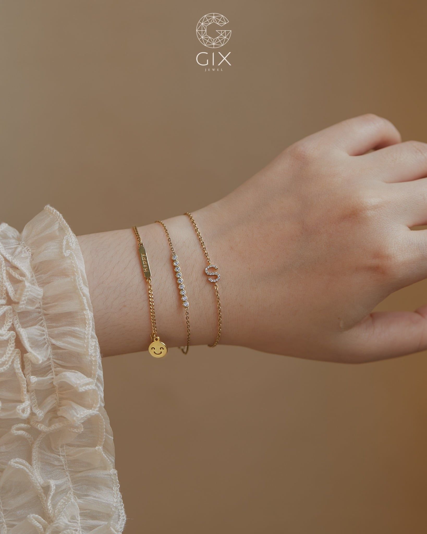  Lắc tay bạc sợi mảnh gắn chữ cái đính đá theo tên riêng | Gix Jewelry 