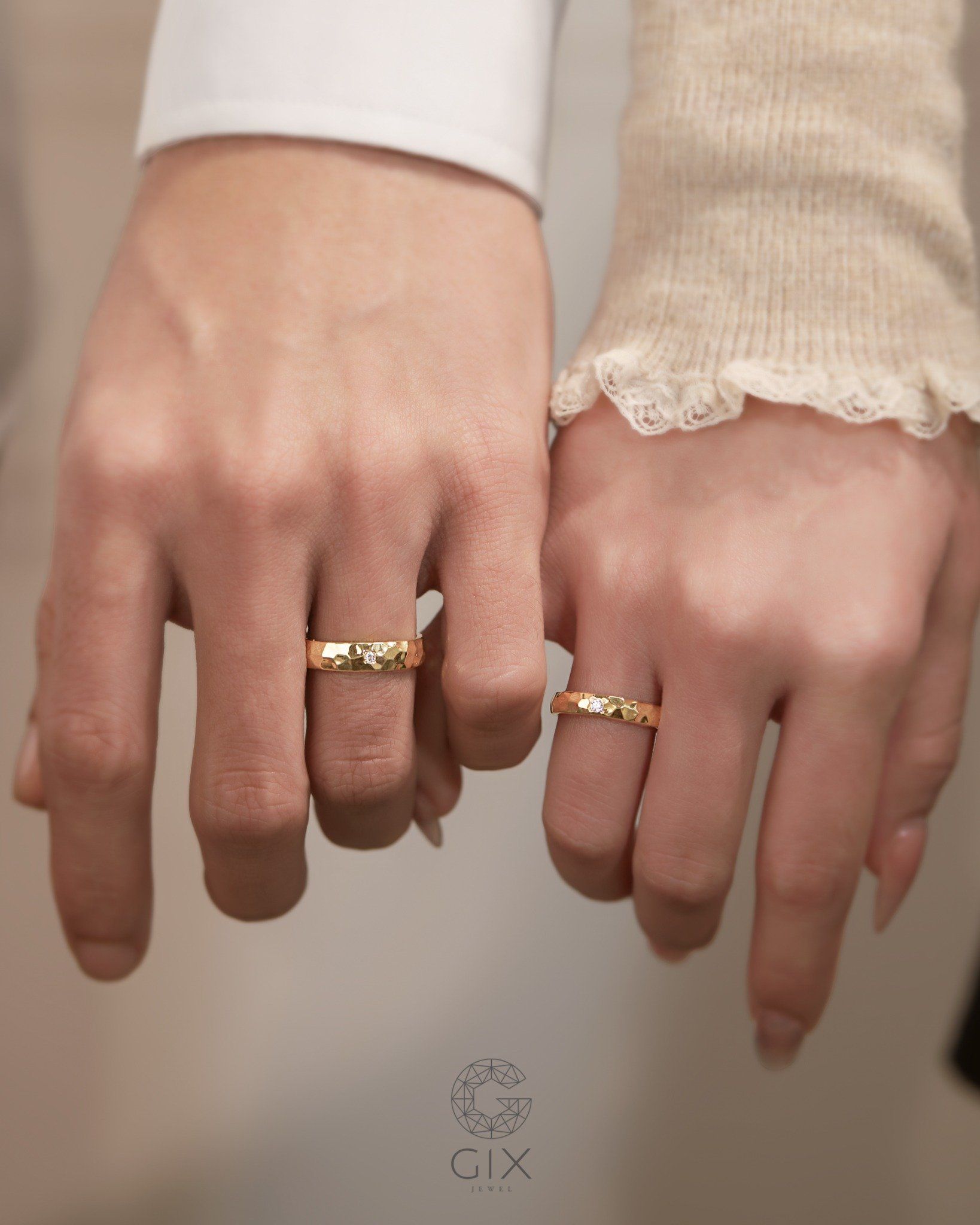  Nhẫn cưới vàng 610 thiết kế vát hamer cao cấp Gix - GCR25050137 