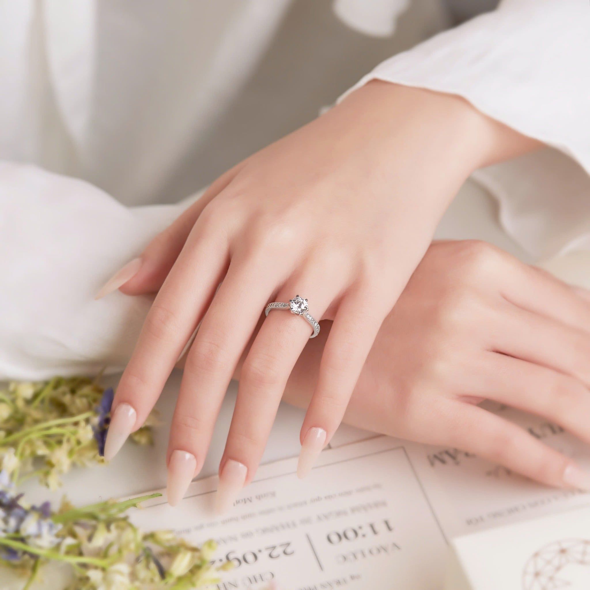  Nhẫn cầu hôn vàng 18k Whisper Gem | Gix Jewelry 