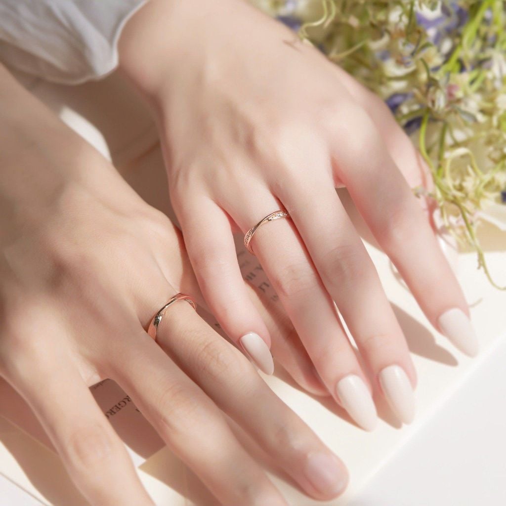 Nhẫn cưới vàng 16k vô cực đính kim cương đẹp Gixjewel - GCR25050018