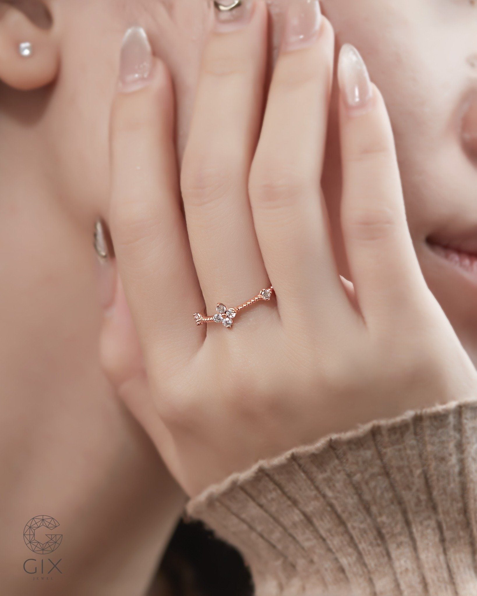  Nhẫn nữ cỏ 4 lá may mắn vàng tây đính kim cương - Clover Dazzle | Gix Jewel 