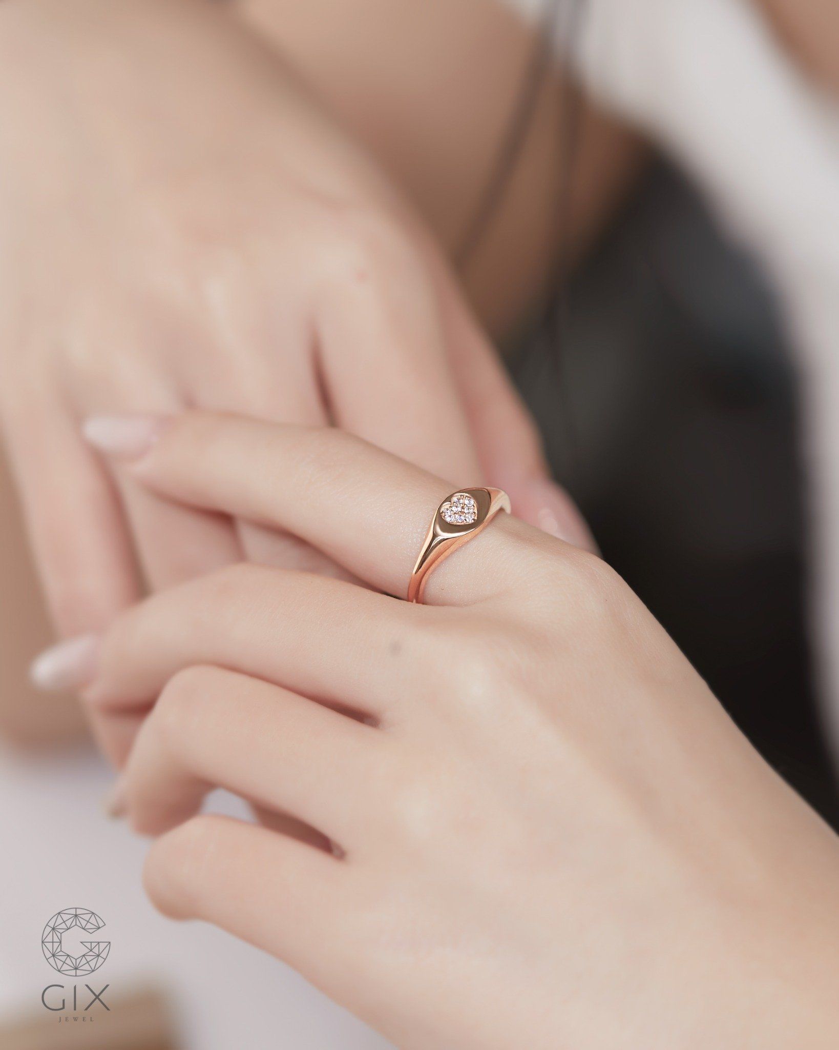  Nhẫn signet ring nữ vàng 18k & bạc đẹp hình trái tim đính đá | Gix 