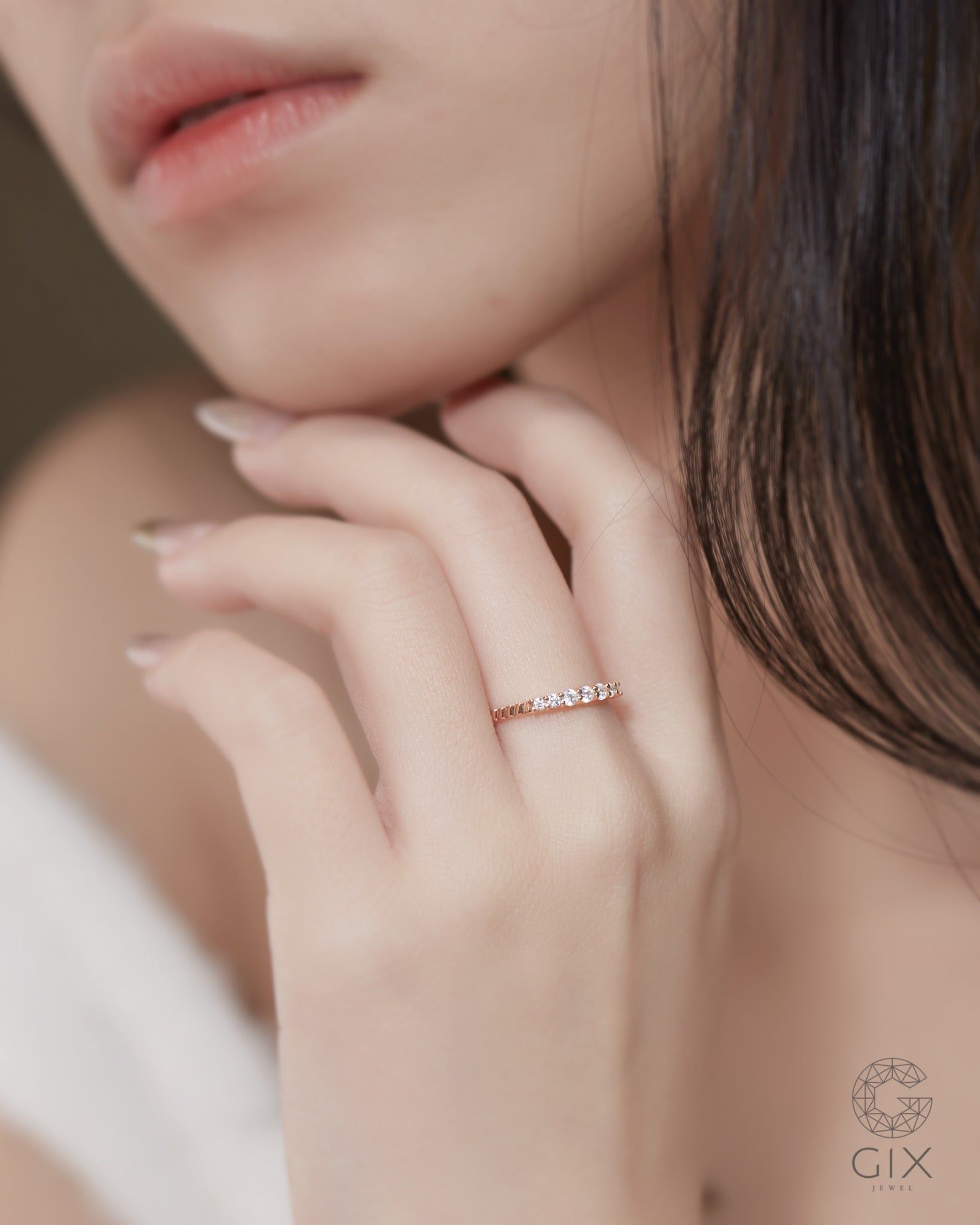  Nhẫn kim cương nữ đẹp đai khứa độc lạ - Half Eternity Gleam | Gix Jewel 