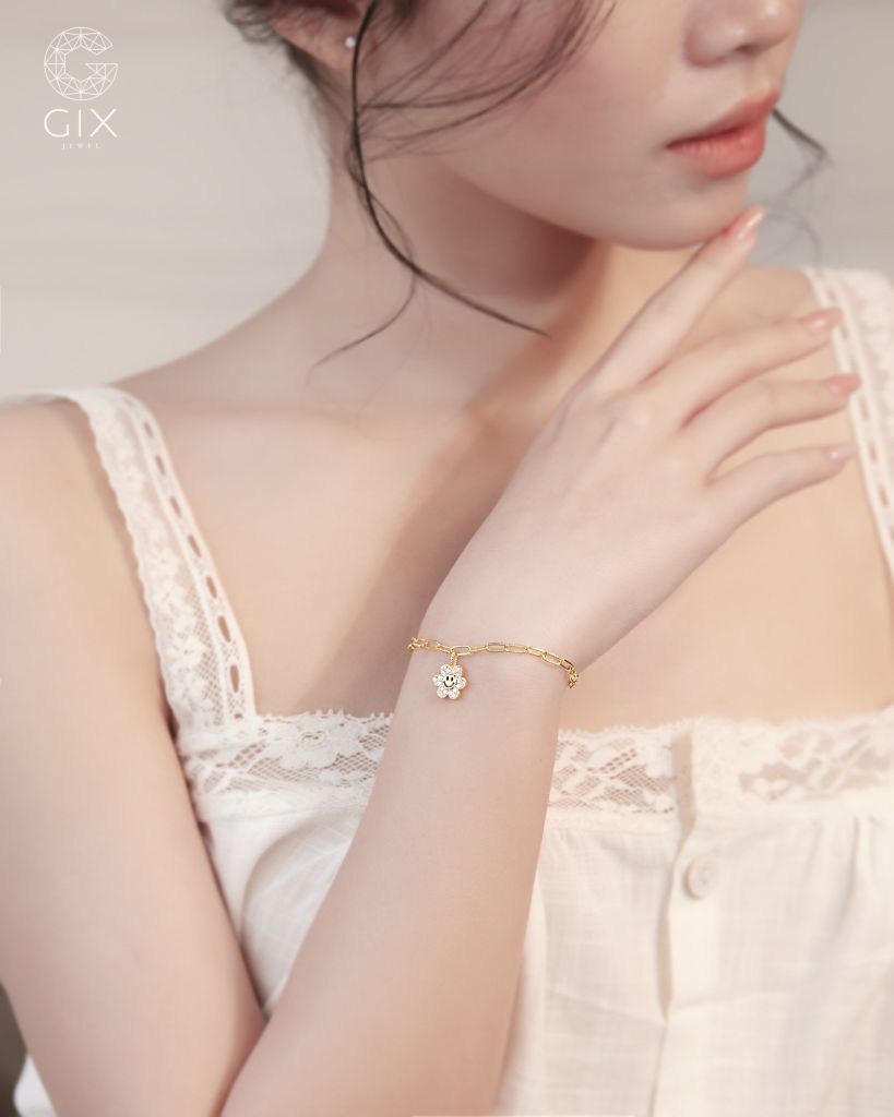  Lắc tay xích vàng 18k bạc 925 gắn charm hoa - Sweet Flower | Gix Jewel 