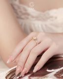  Nhẫn cầu hôn vàng tây 18k đính kim cương - Trellis Diamond  | Gix Jewel 