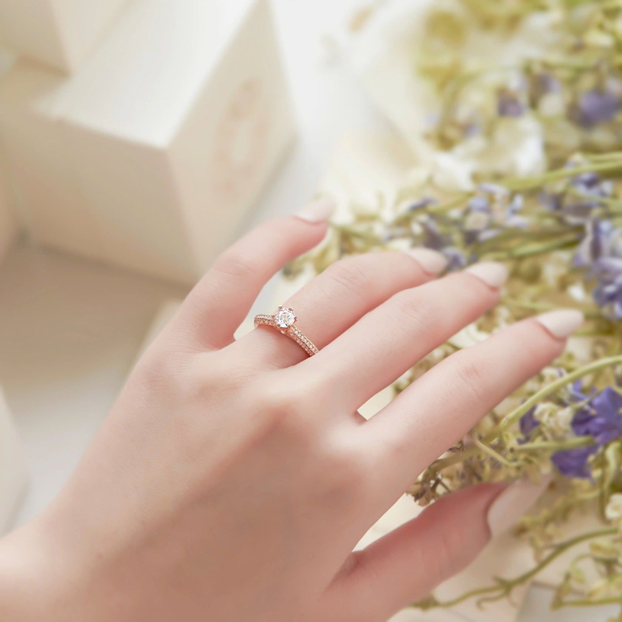  Nhẫn cầu hôn vàng 18k Velours Kiss | Gix Jewel 