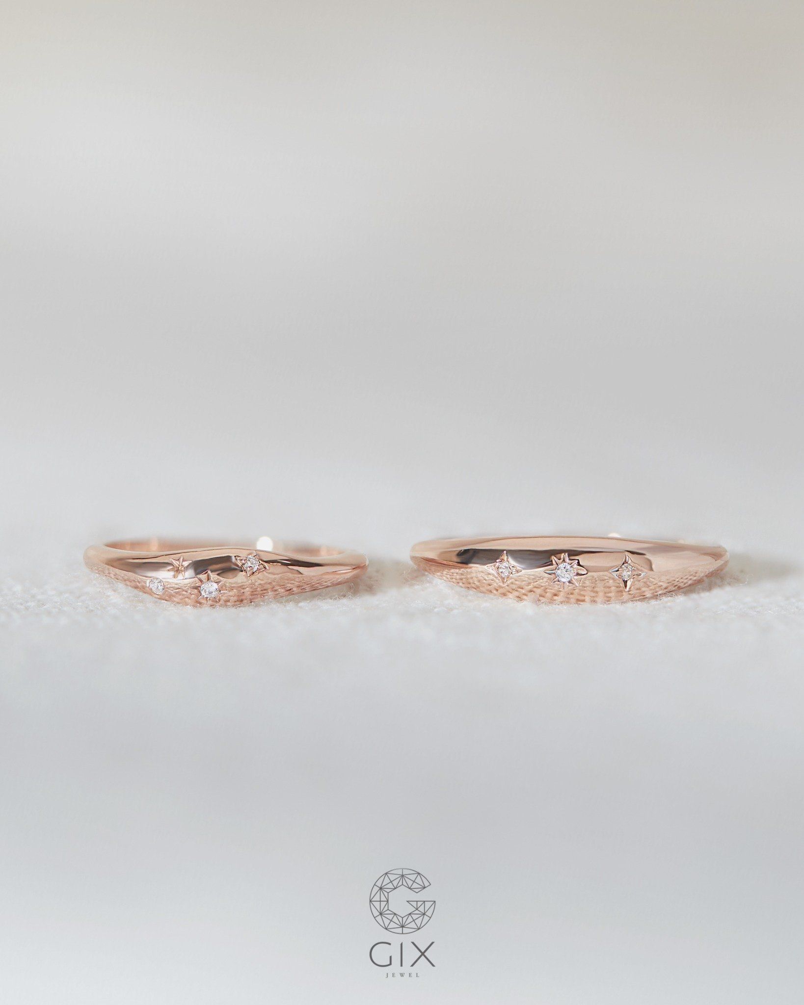  Nhẫn cặp vũ trụ vàng & bạc đẹp đính kim cương tấm - GCR25050153 | Gix Jewel 