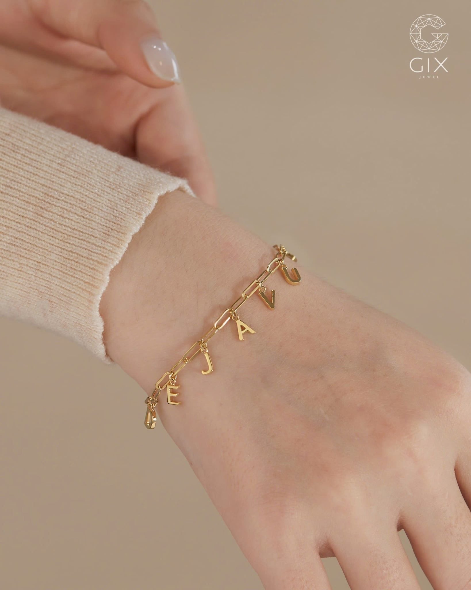  Vòng tay mắc xích chữ cái DEJAVU | Gix Jewel 
