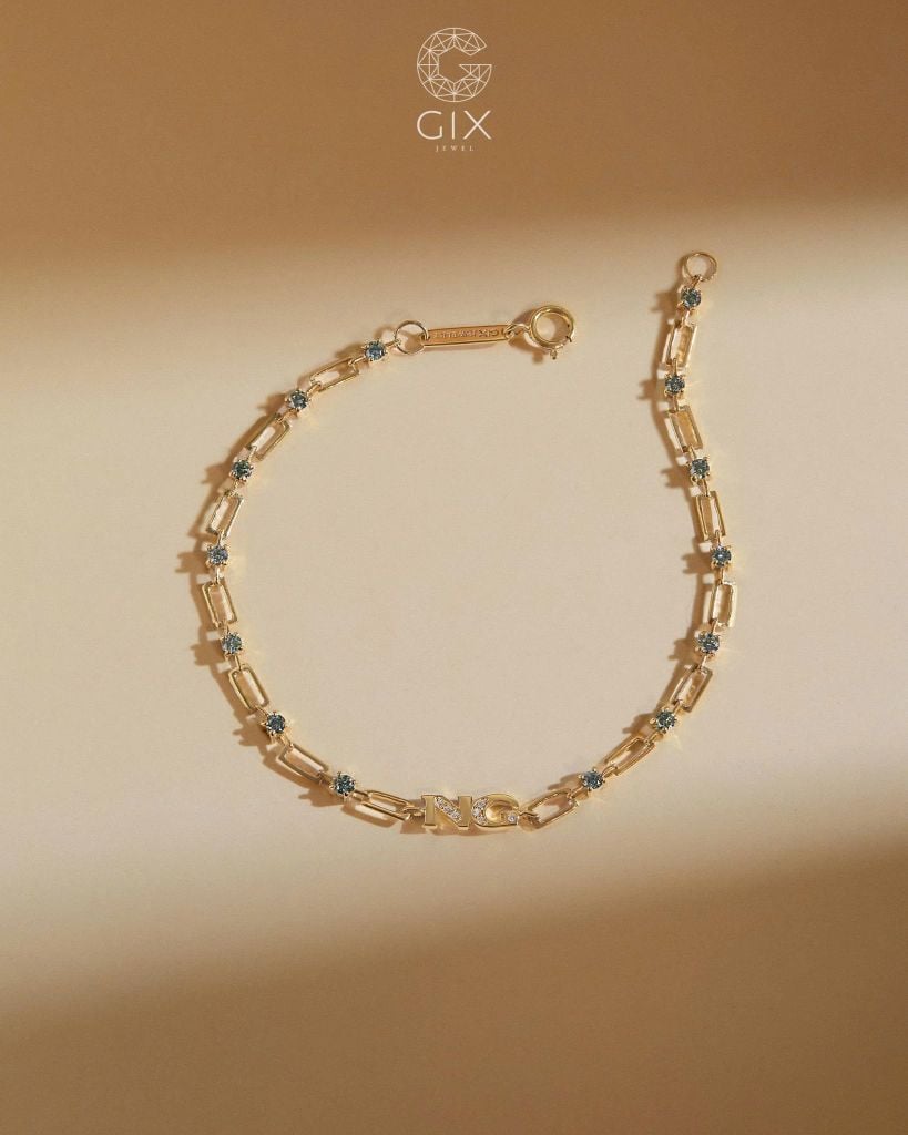 Lắc tay xích kèm chữ cái mix đá tấm | Gix Jewel