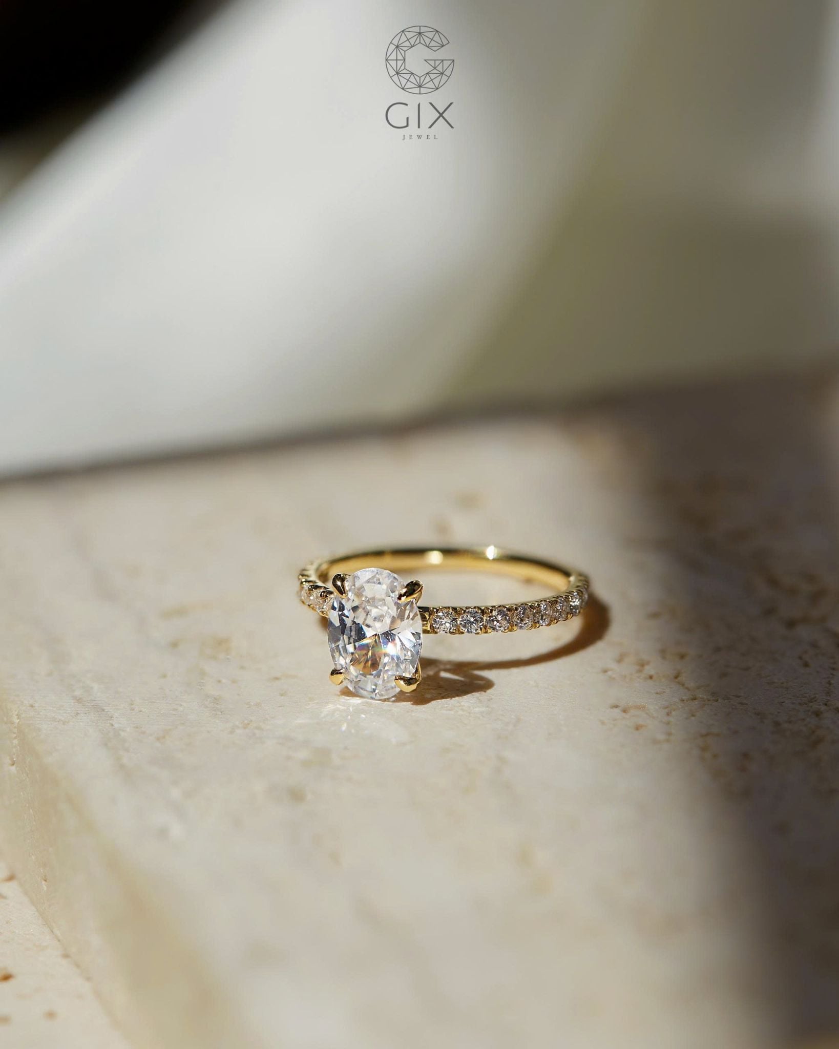  Nhẫn Cầu Hôn Kim Cương Vàng 18K - Oval Dream | Gix Jewel 