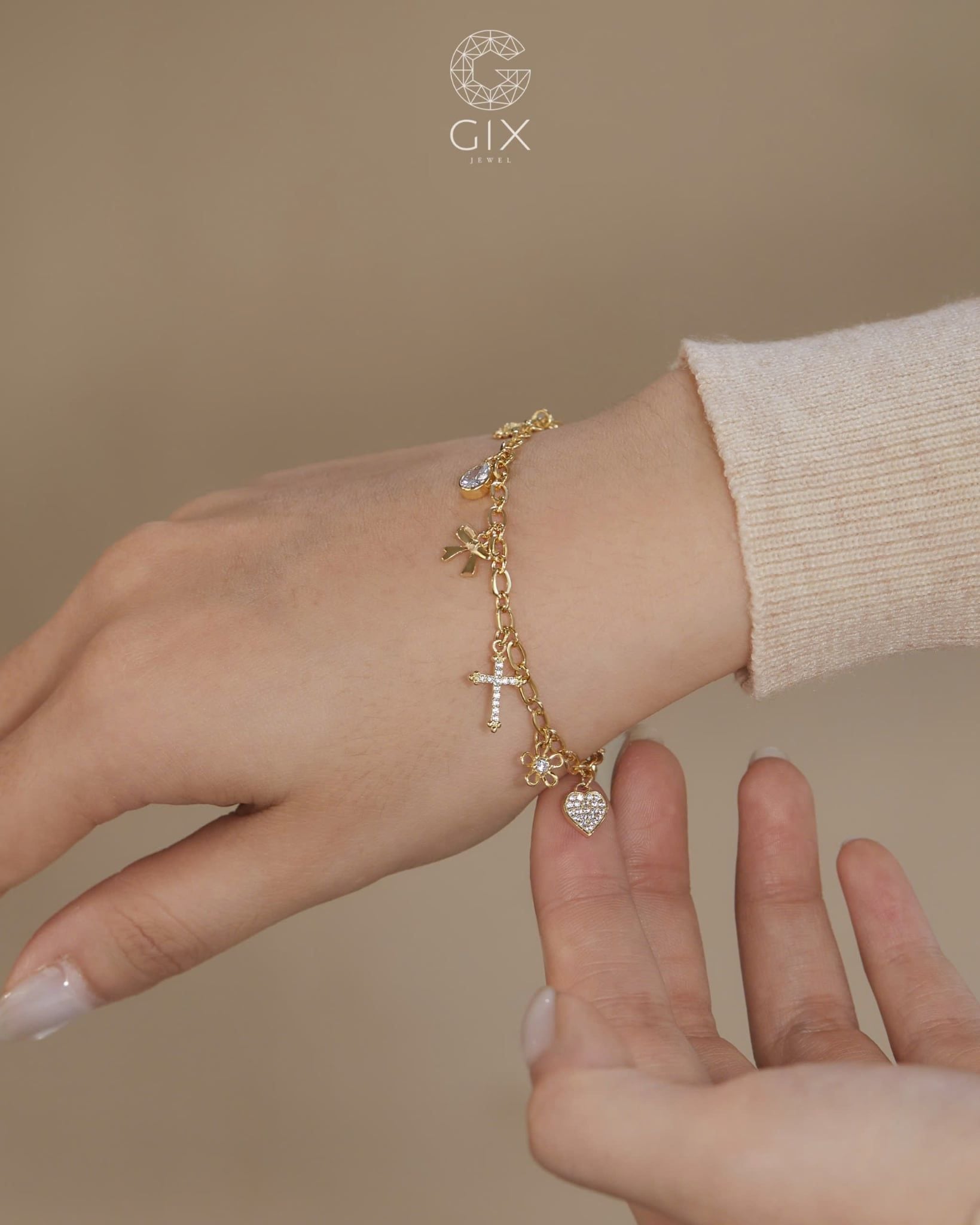  Lắc tay xích gắn charm theo yêu cầu | Gix Jewel 