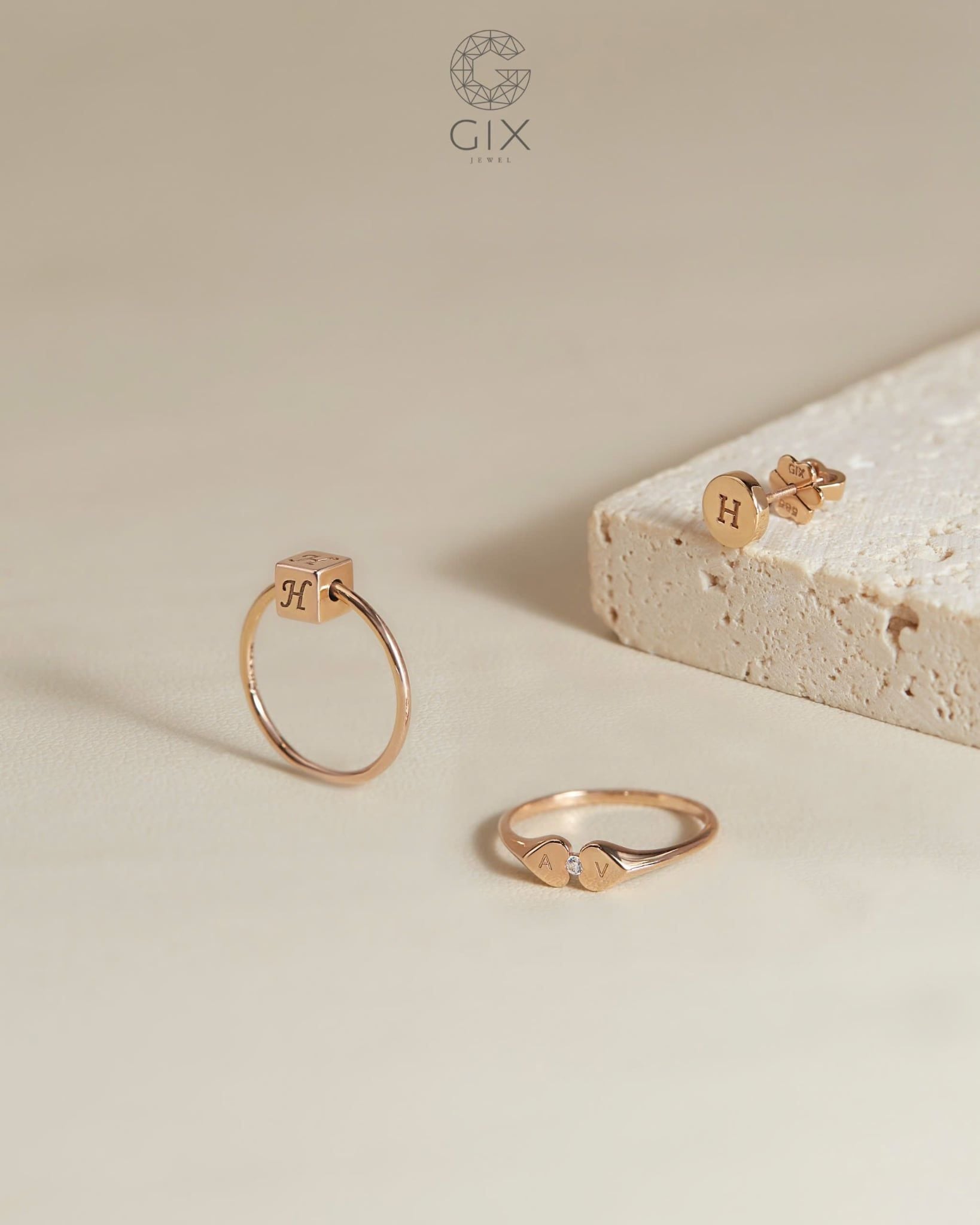  Nhẫn rubik khắc chữ cái theo yêu cầu - GNN25050178 | Gix Jewel 