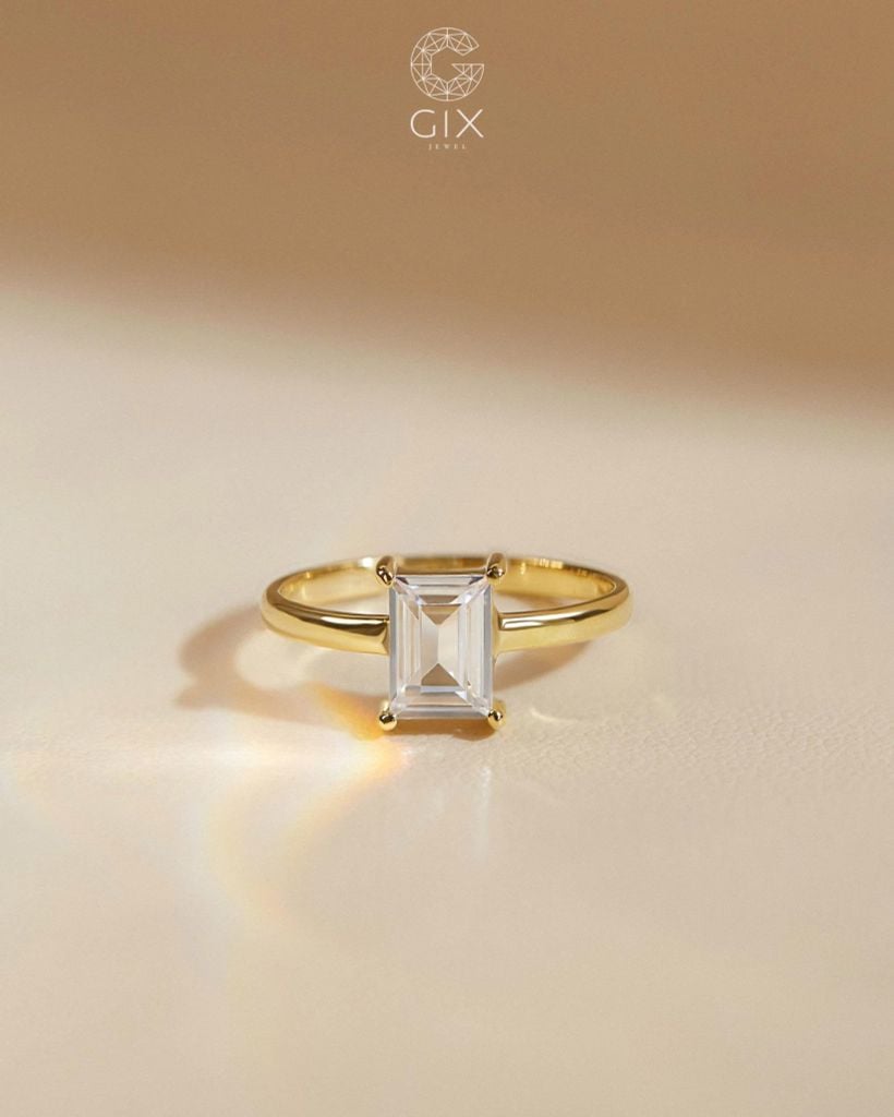 Nhẫn cầu hôn Emerald Solitaire - GCH25050175 | Gix Jewel