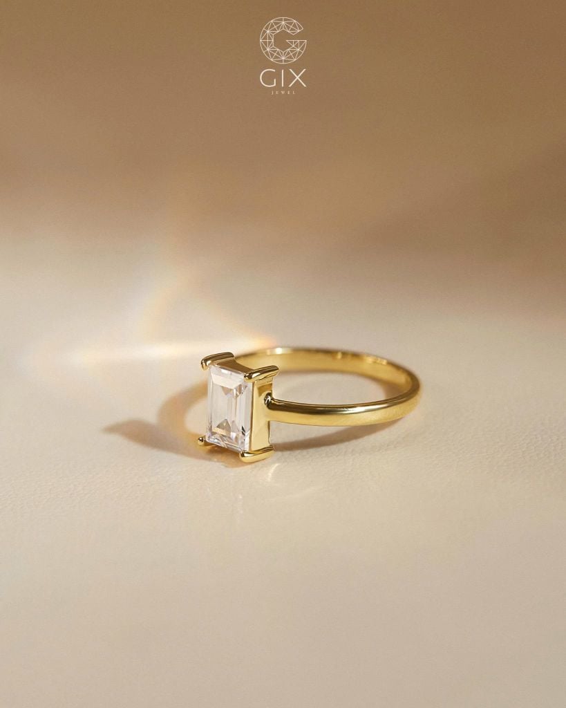 Nhẫn cầu hôn Emerald Solitaire - GCH25050175 | Gix Jewel