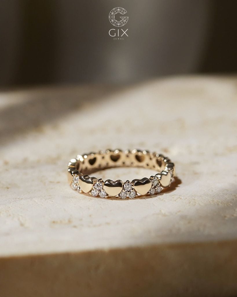 Nhẫn trái tim nguyên vòng đính đá cao cấp | Gix Jewel