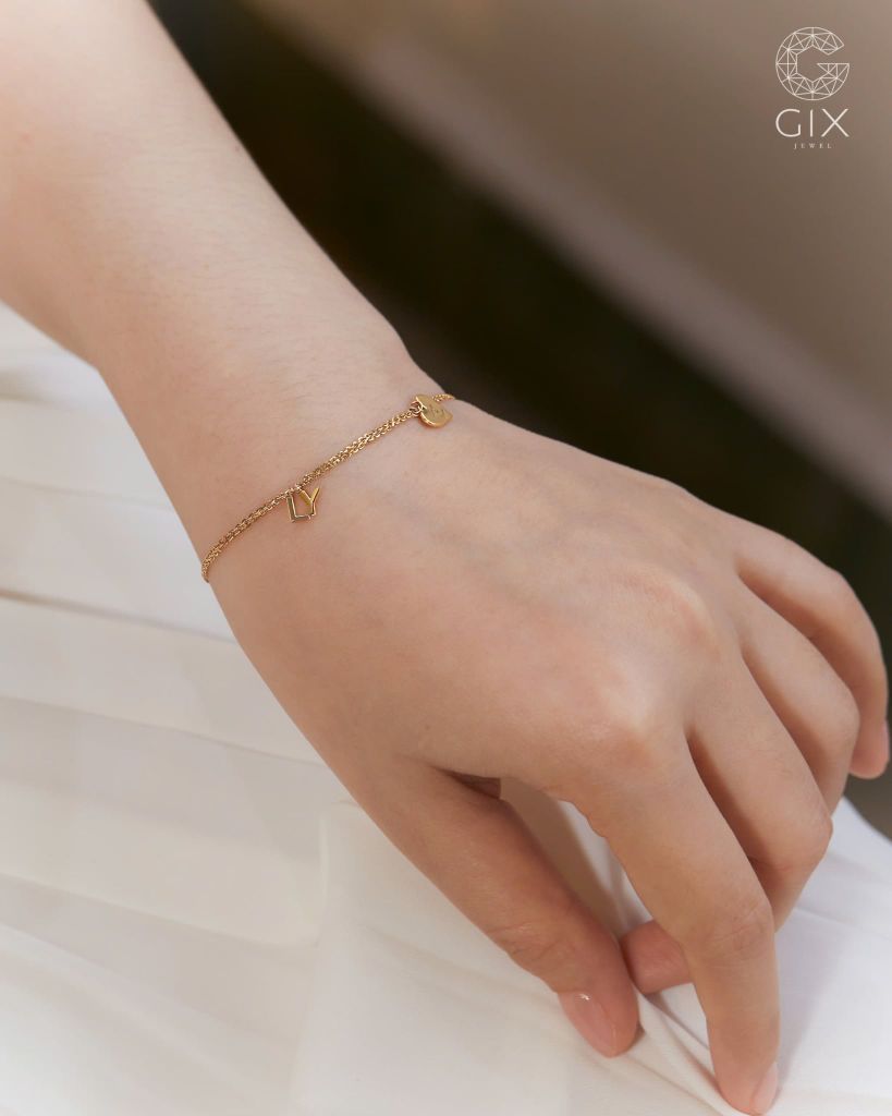  Lắc tay nữ kèm charm chữ & trái tim | Gix Jewel 