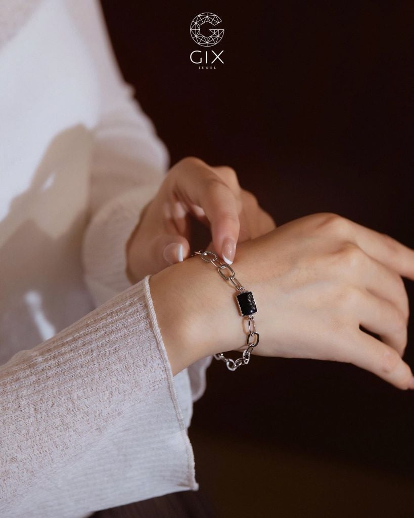 Lắc tay vàng xích bản to cá tính đính đá | Gix Jewel