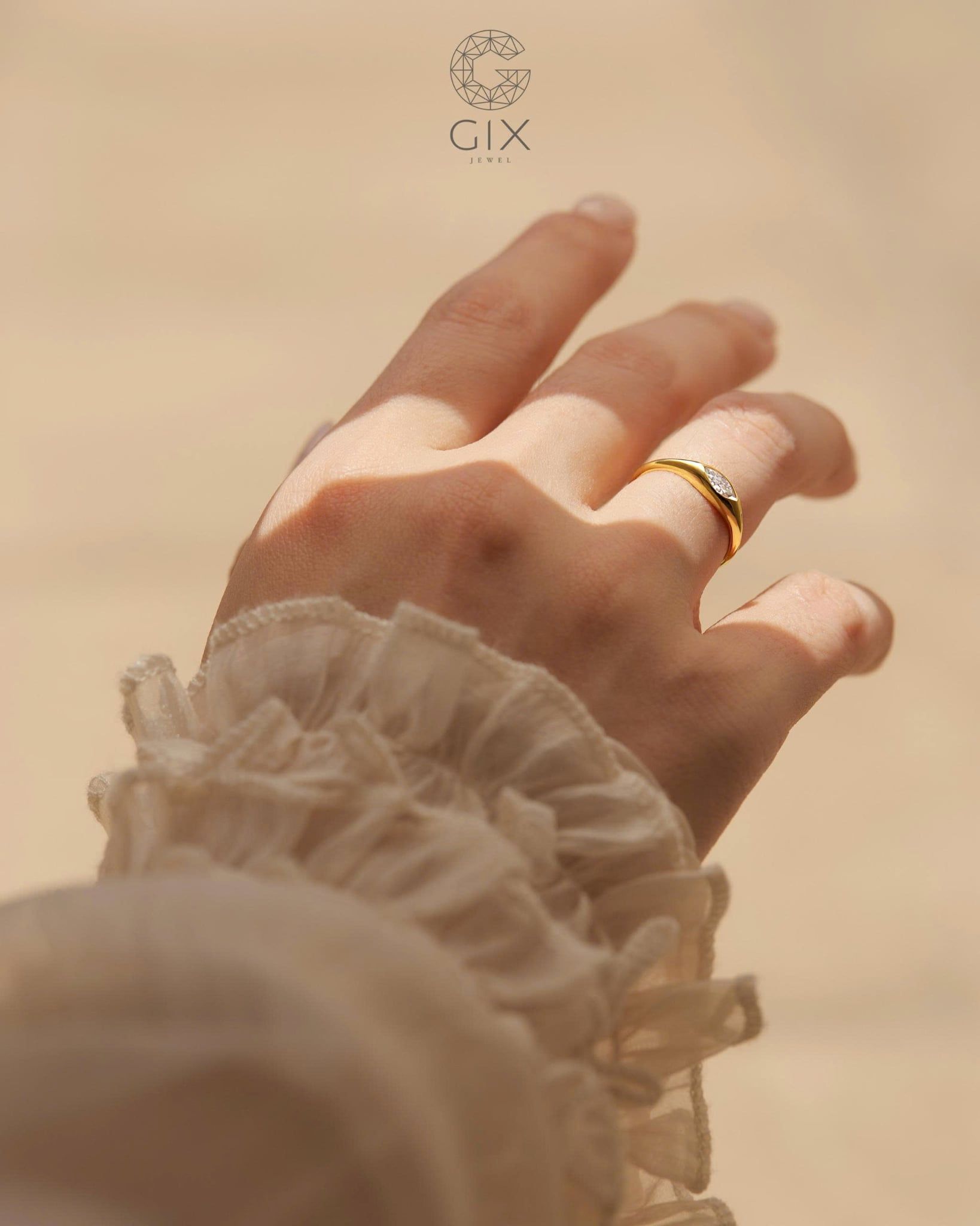  Nhẫn signet mini đính đá Marquise - GNN25050179 | Gix Jewel 