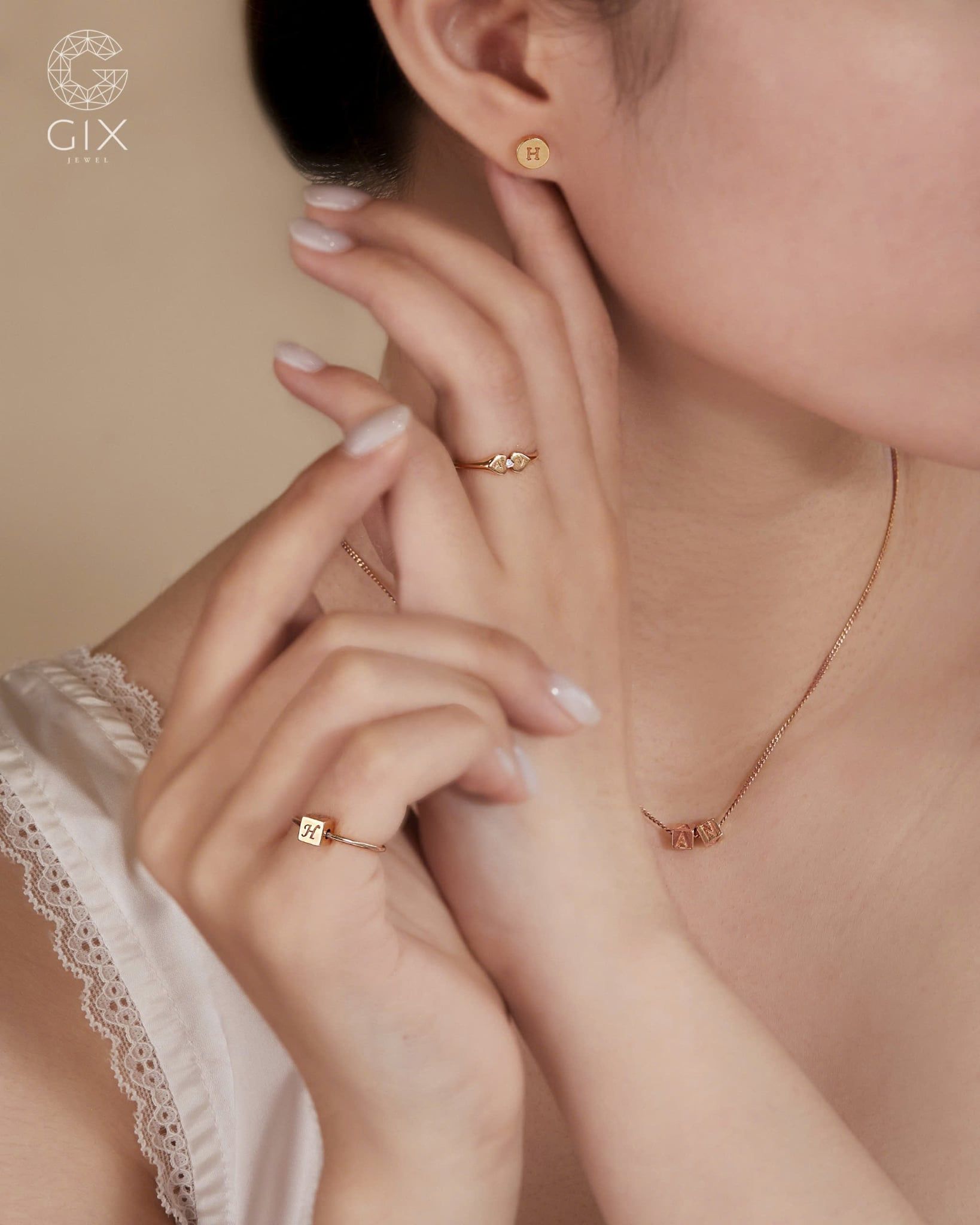  Nhẫn rubik khắc chữ cái theo yêu cầu - GNN25050178 | Gix Jewel 