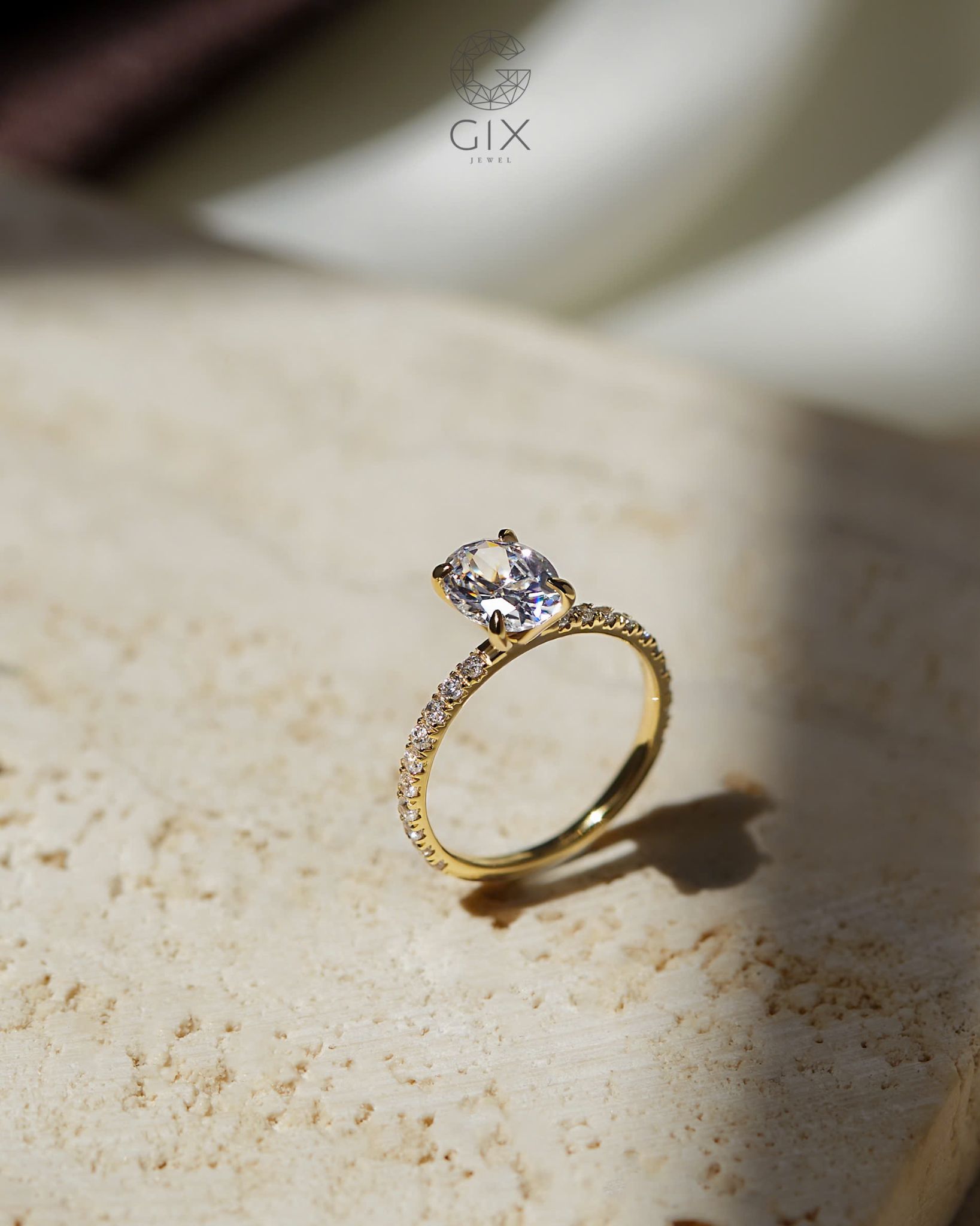  Nhẫn Cầu Hôn Kim Cương Vàng 18K - Oval Dream | Gix Jewel 