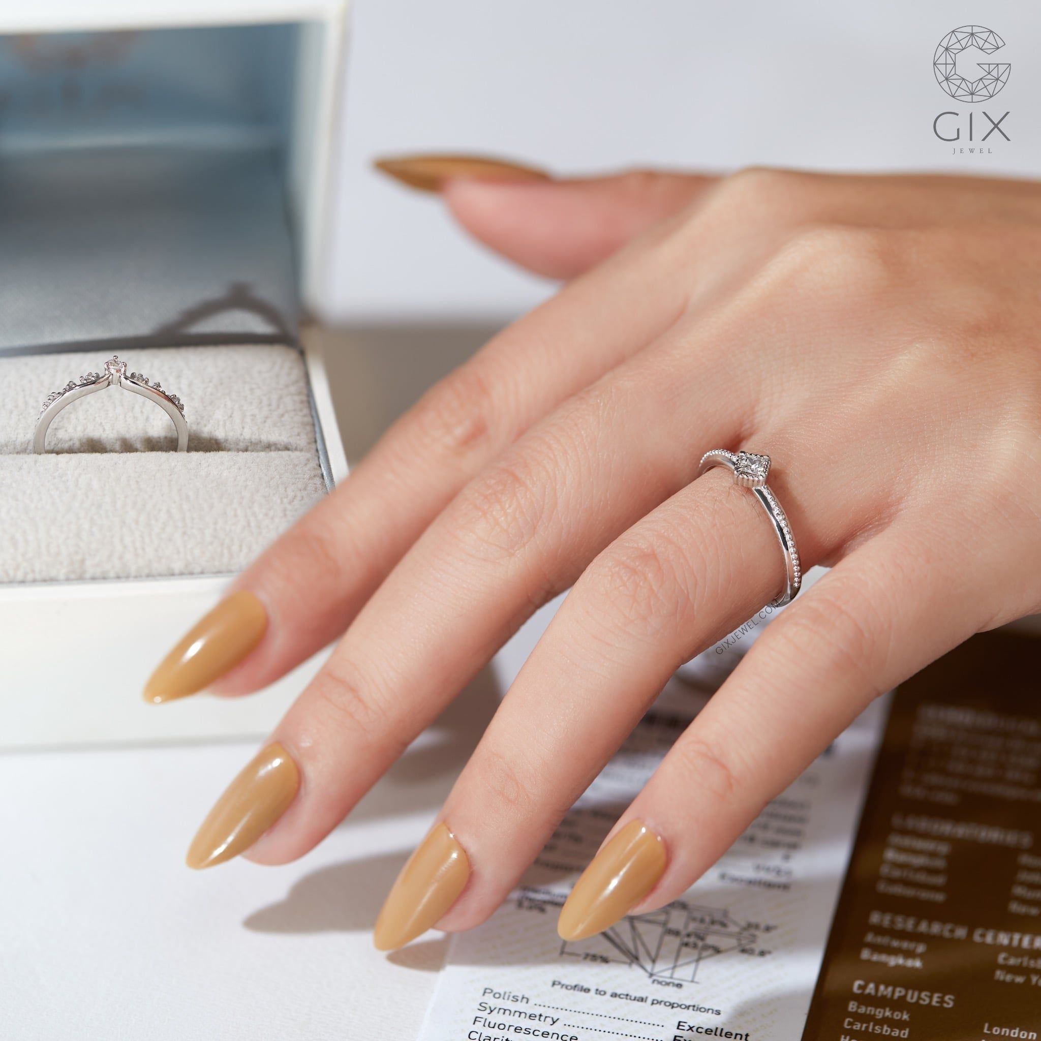  Bộ nhẫn đính hôn vàng 10k Velvet Crown | Gix Jewel 