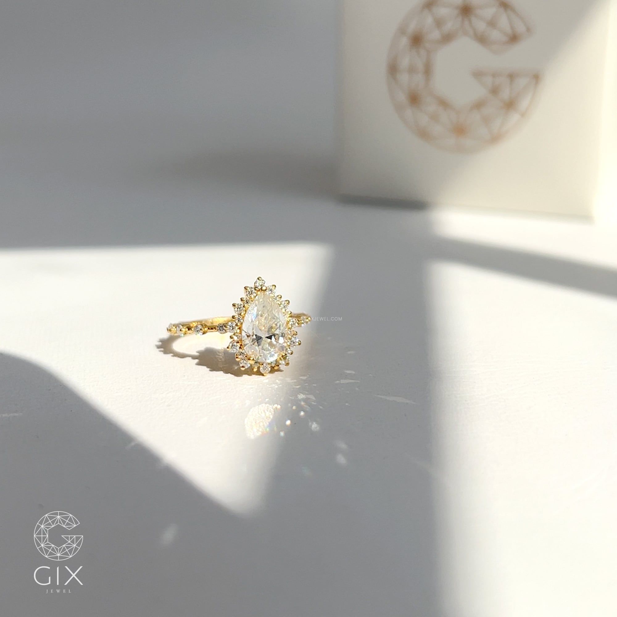  Nhẫn đính hôn vàng 14k Marquise Glow | Gixjewel 