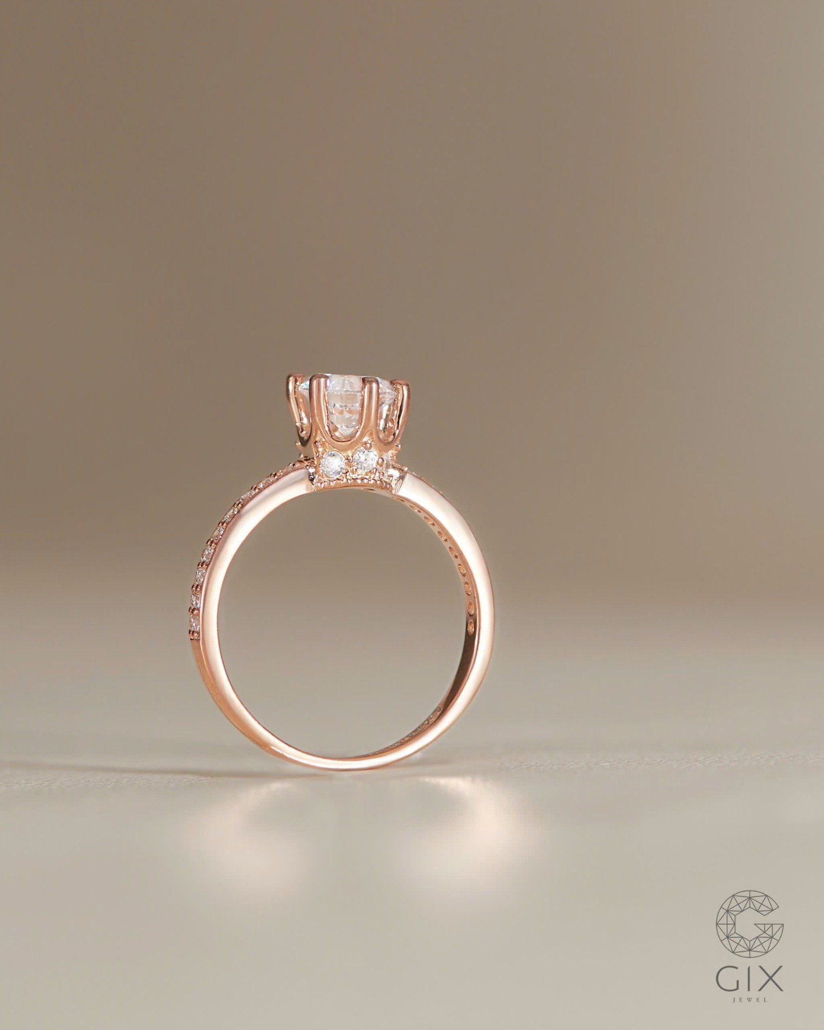  Nhẫn đính hôn vàng trắng 18k đính kim cương - Modern Crown | Gix Jewel 