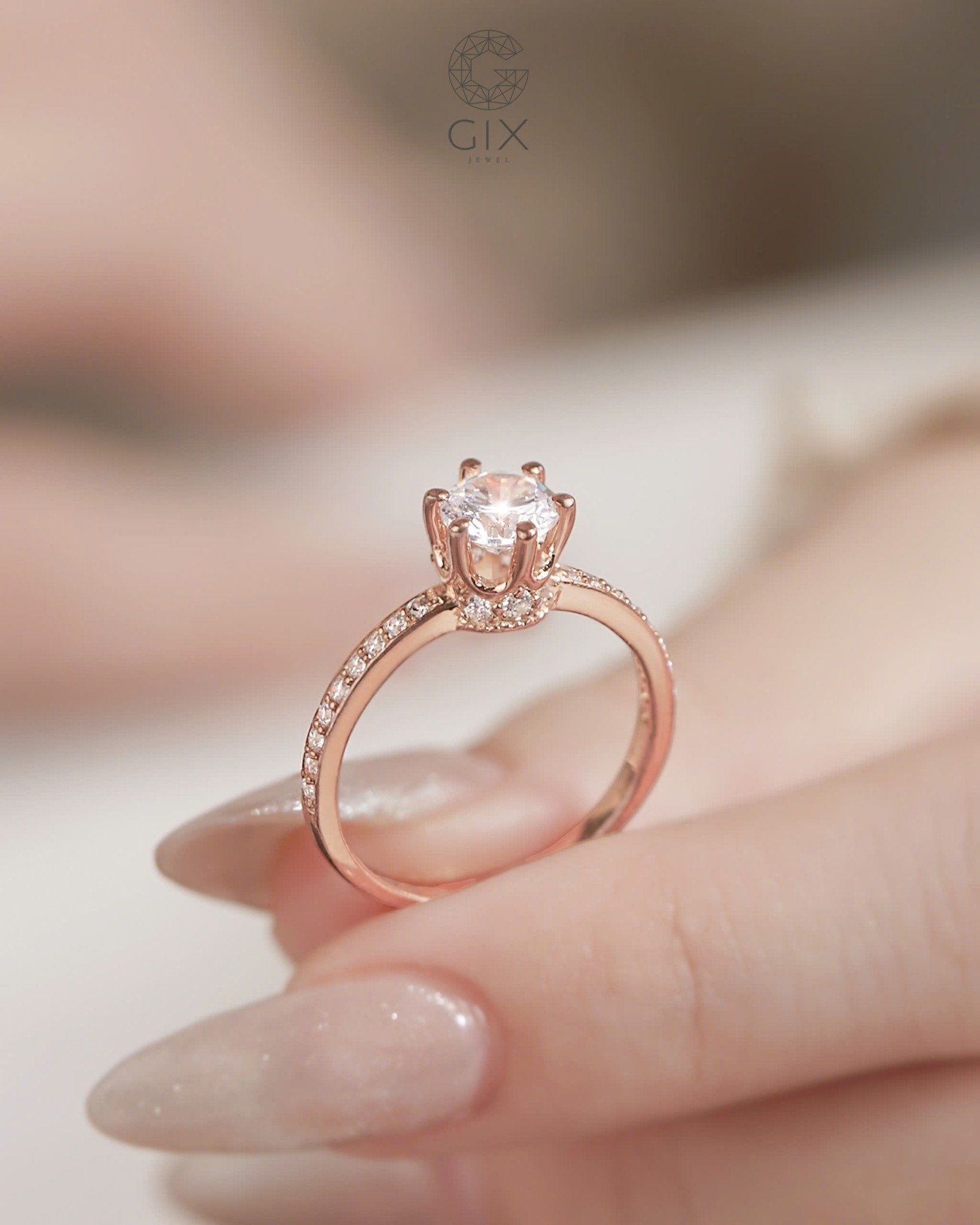  Nhẫn đính hôn vàng trắng 18k đính kim cương - Modern Crown | Gix Jewel 