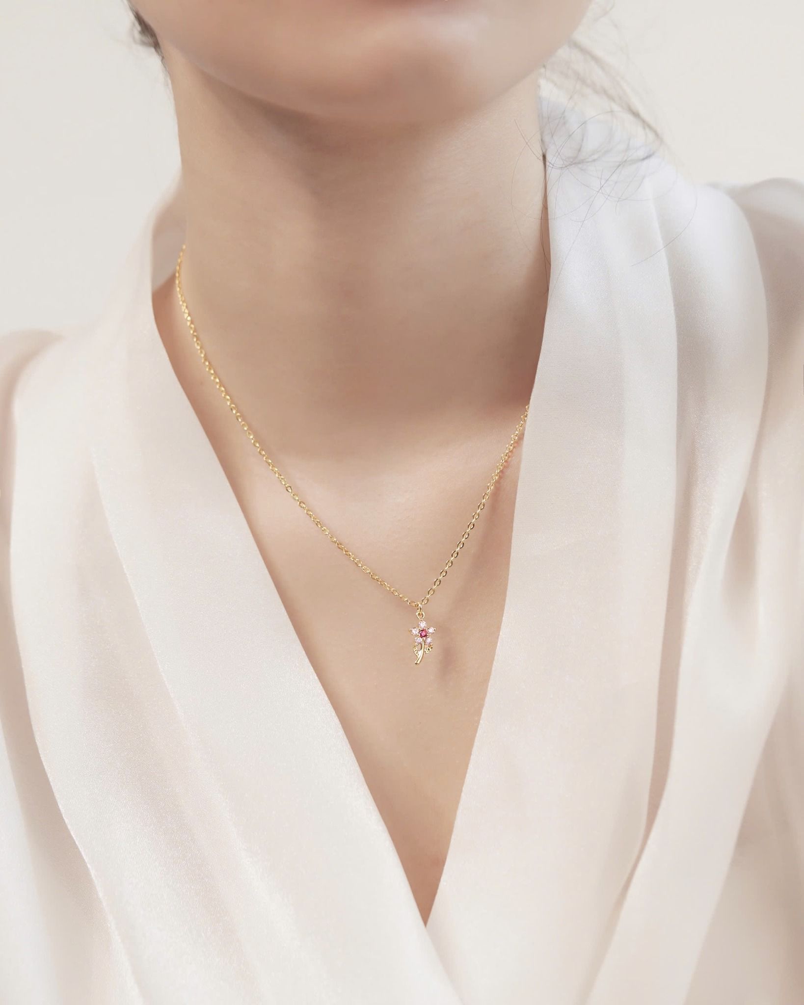  Dây chuyền vàng tây đẹp hình bông hoa - Blossom Charm | Gix Jewelry 