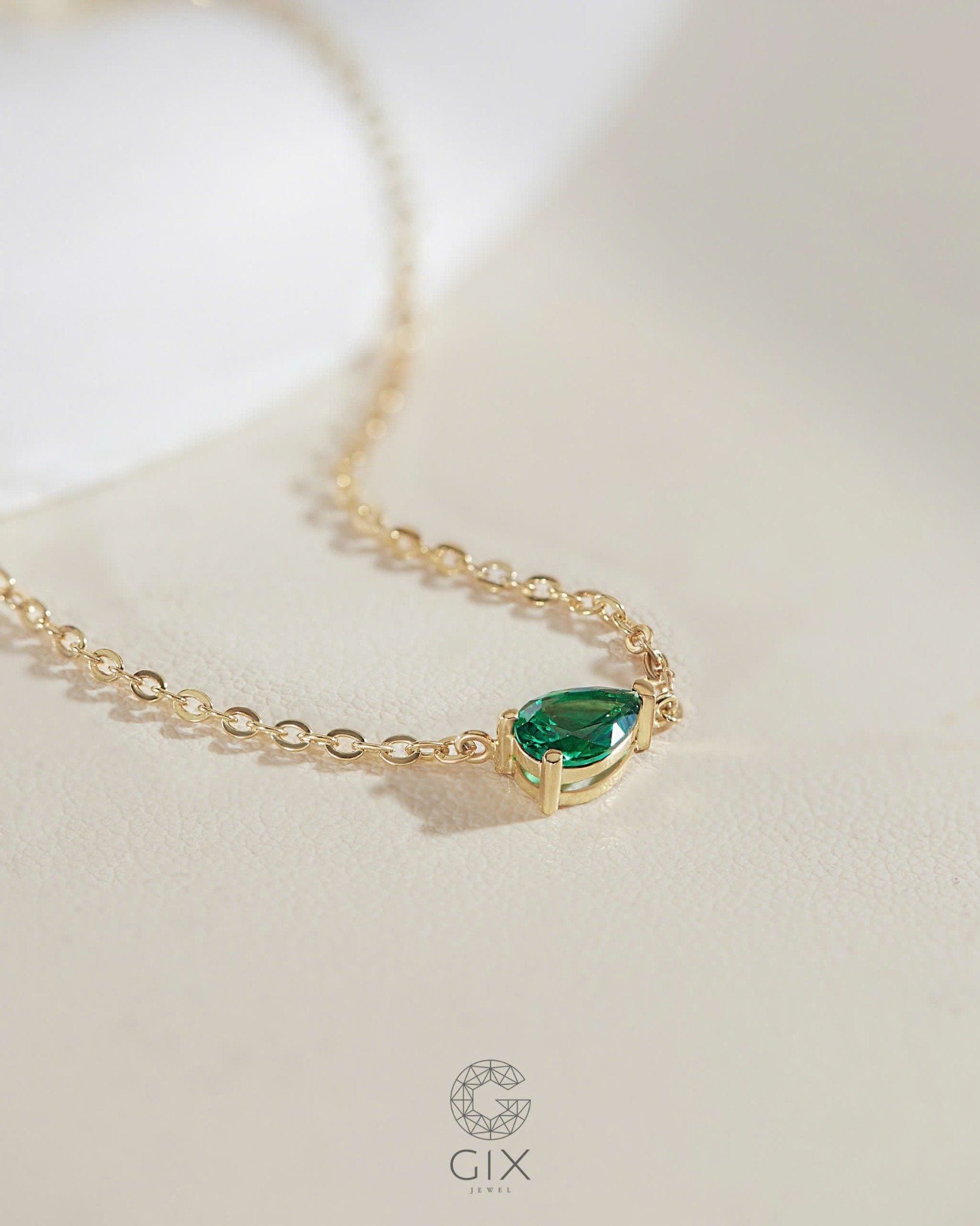  Dây chuyền đá xanh Emerald vàng tây & bạc đẹp - Emerald Tear | Gix Jewelry 