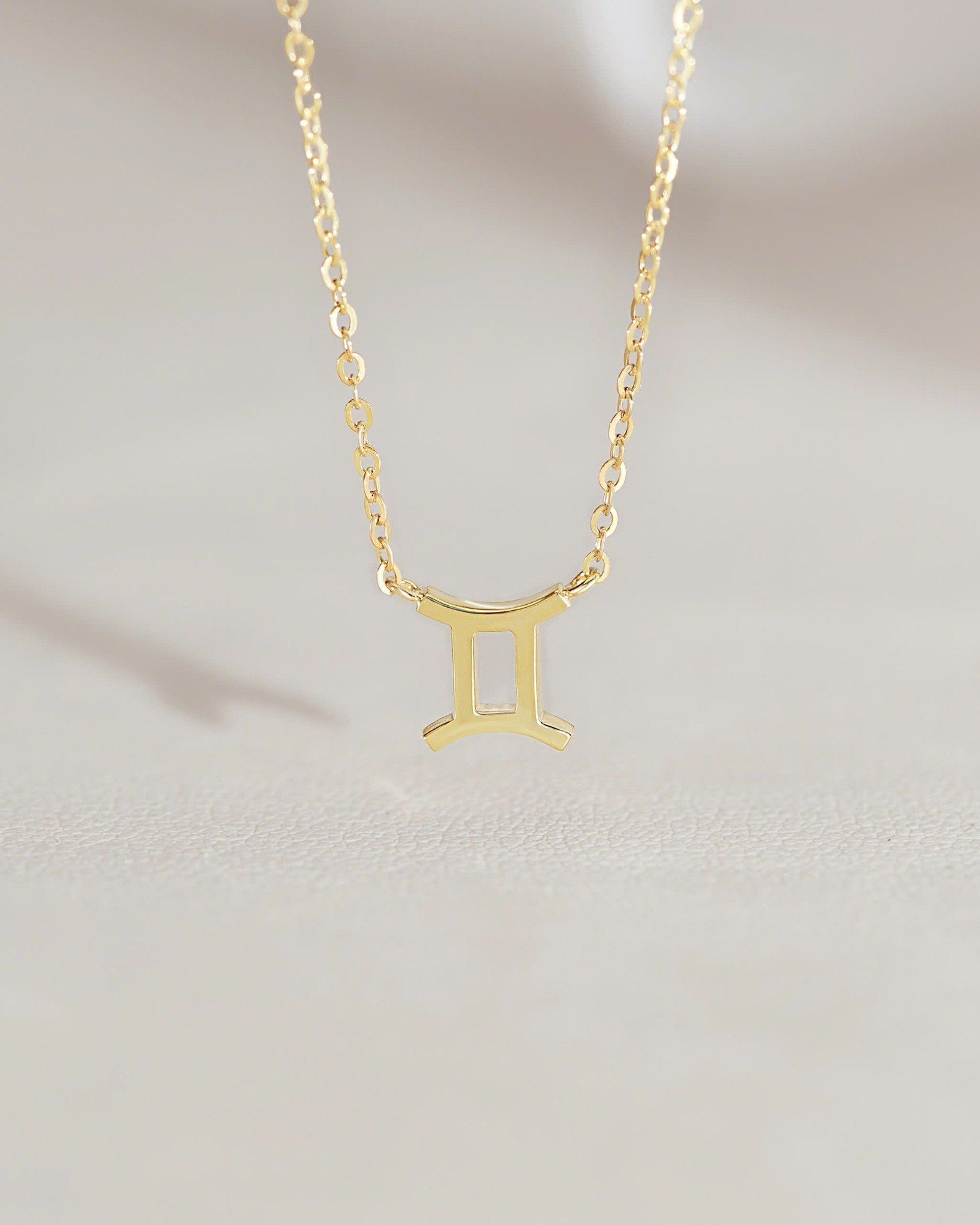  Dây chuyền cung hoàng đạo bạc mạ vàng 18k đẹp - Zodiac Sign | Gix Jewel 