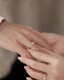  Nhẫn cưới kim cương đẹp vàng trắng 14k bản vuông hoa văn độc đáo Gix Jewel 