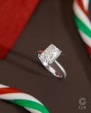  Nhẫn cầu hôn Radiant vàng trắng đính kim cương moissanite | Gix Jewel 