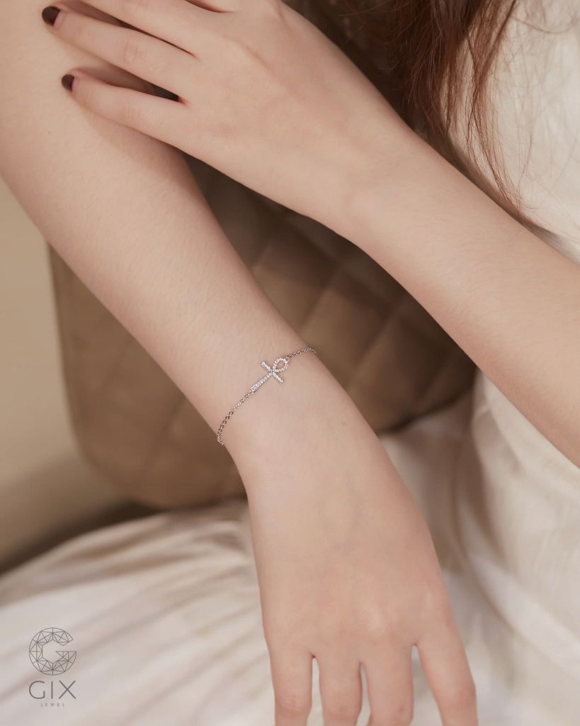  Lắc tay thánh giá vàng tây 18k đẹp sợi mảnh đính đá | Gix Jewel 