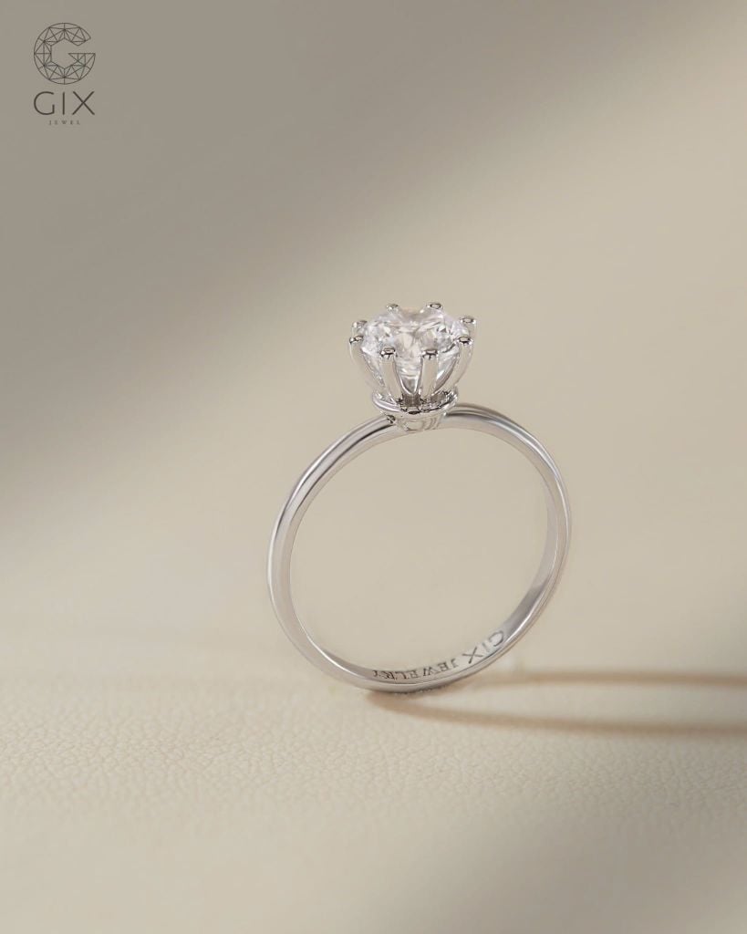  Nhẫn đính hôn đơn giản vàng trắng đính đá cao cấp | Gix Jewel 