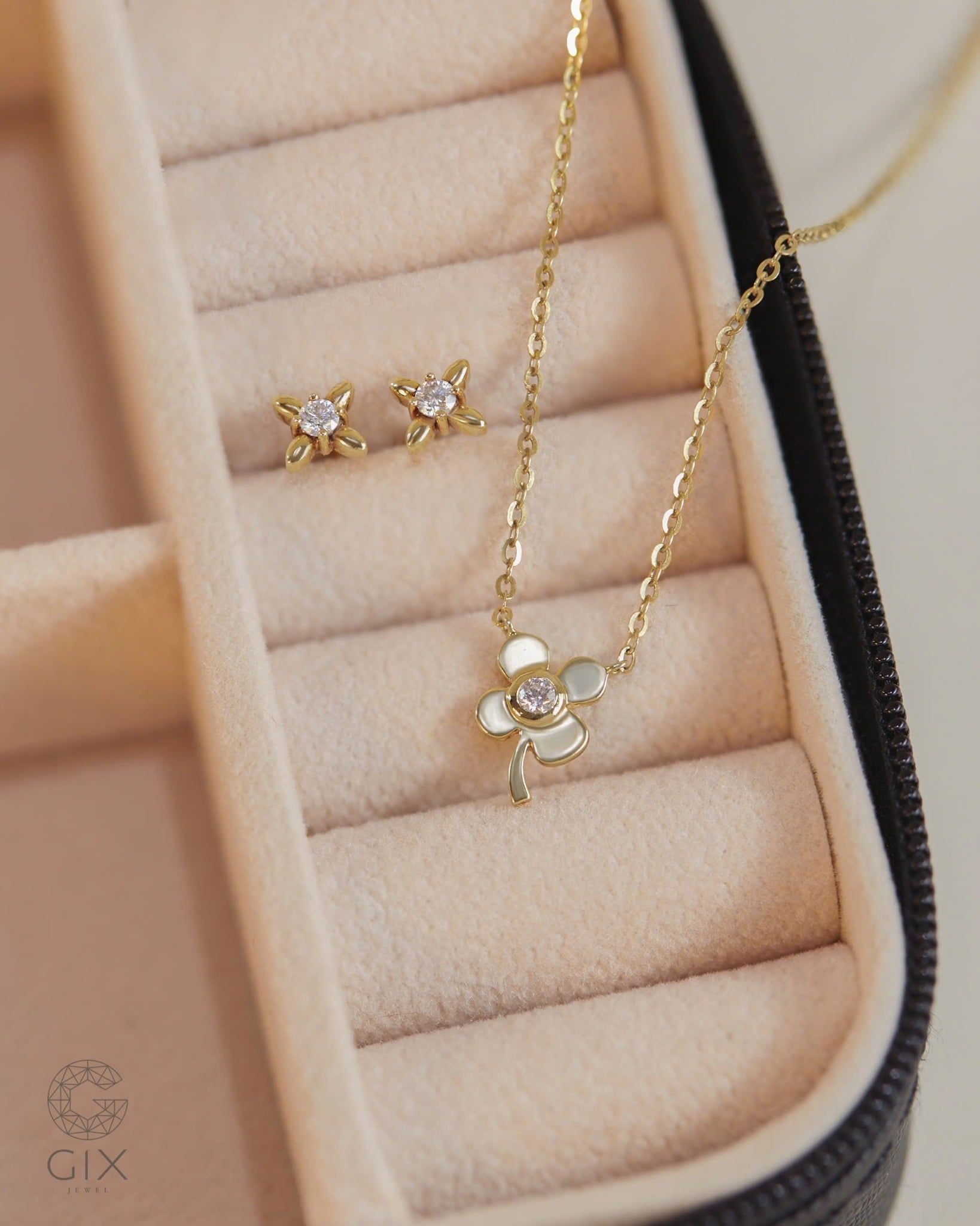  Dây chuyền hoa 4 cánh vàng tây 18k sợi mảnh đẹp | Gix Jewel 