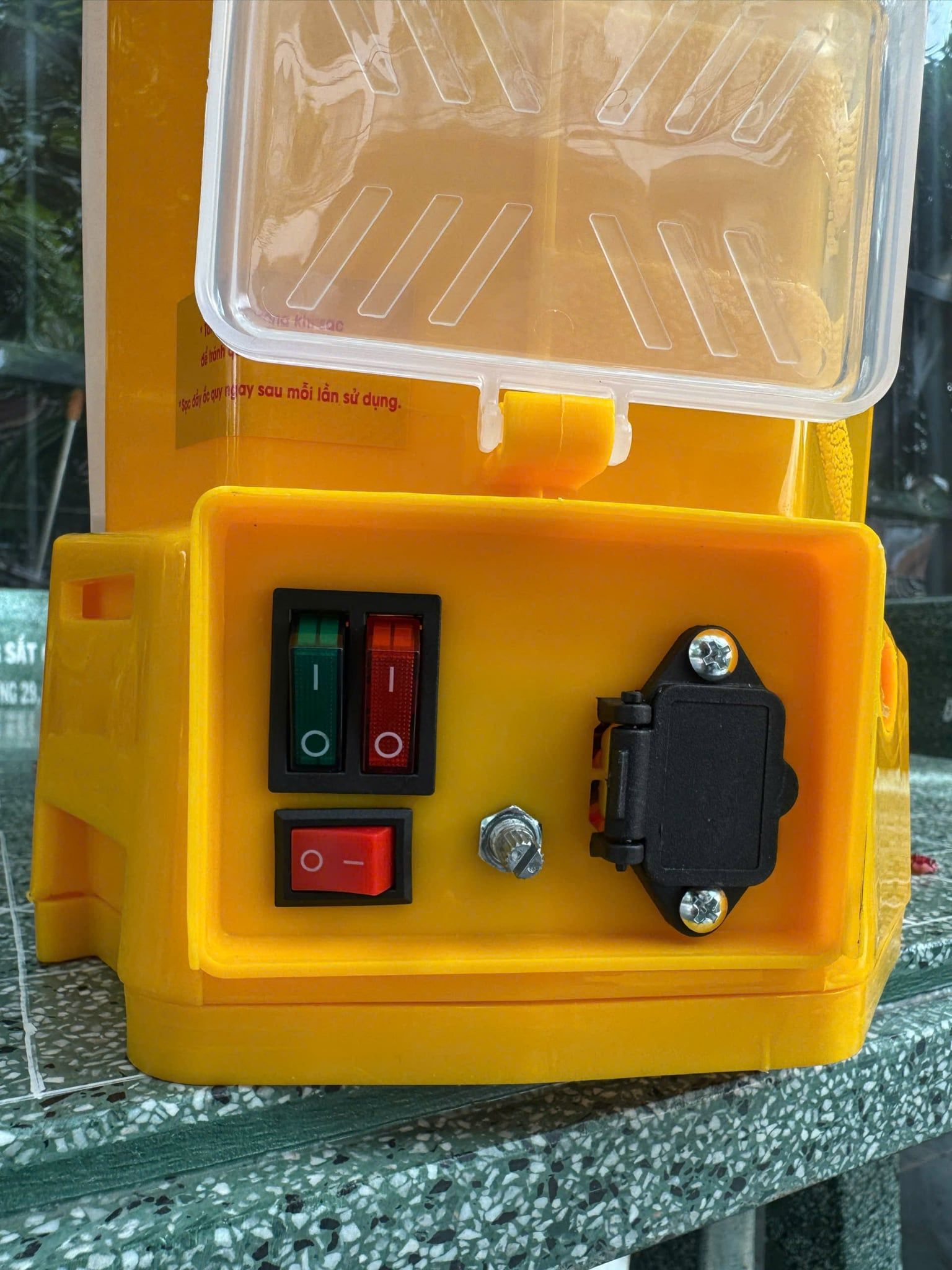  [BAO SHIP] Bình Xịt Điện LEAGO  LI20KR-DP - 20 lít - 2 bơm - Đảo thuốc - Pin lithum - Đồng hồ điện tử - Phun 40-60 bình/ lần sạc 