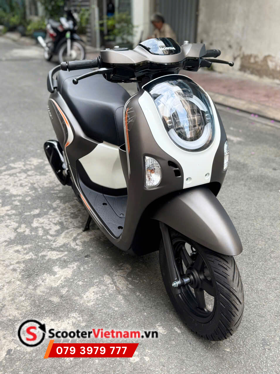  SCOOPY MÀU NÂU NHÁM 