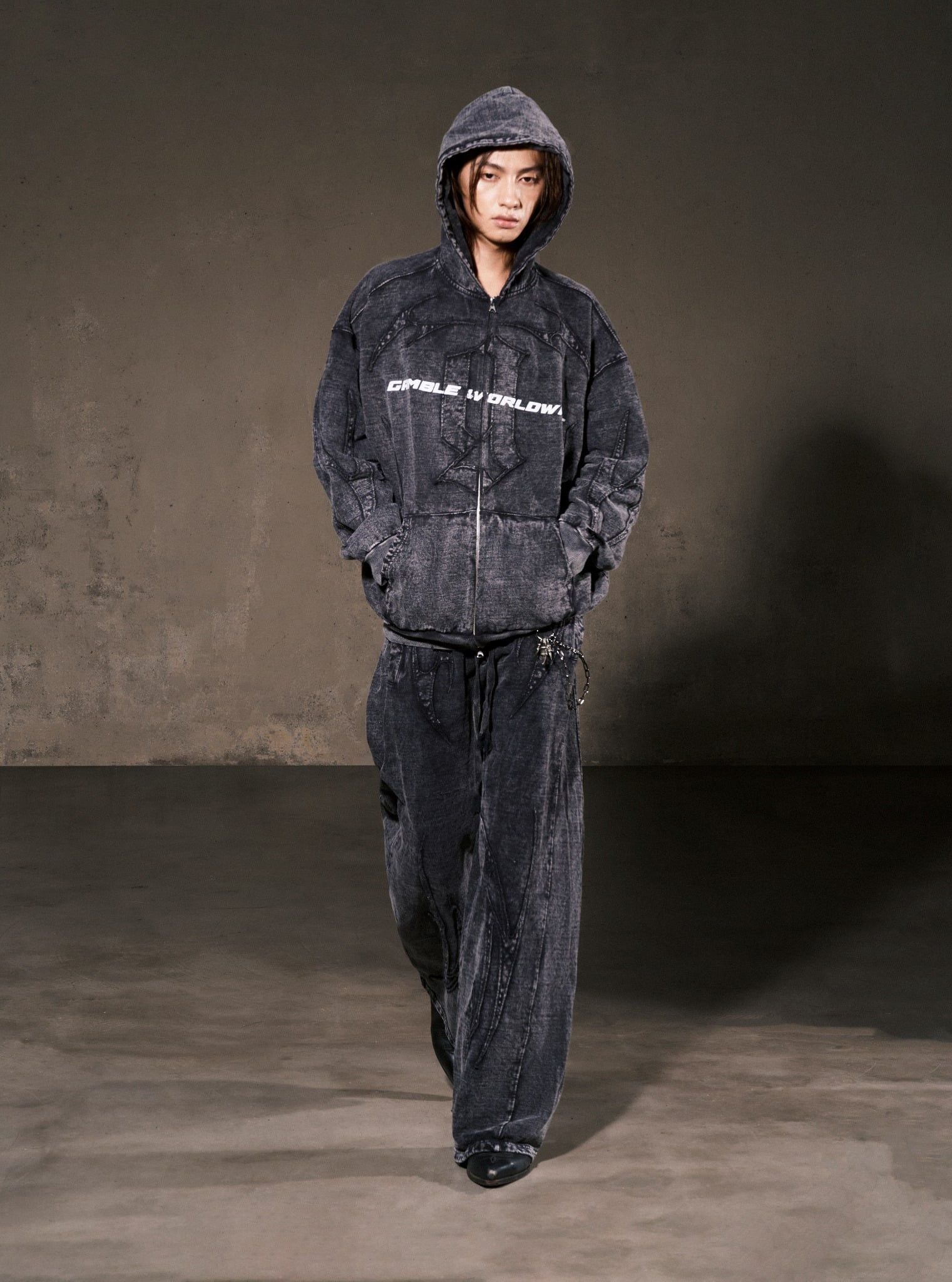 TRIBAL FULLZIP HOODIE / CHARCOAL