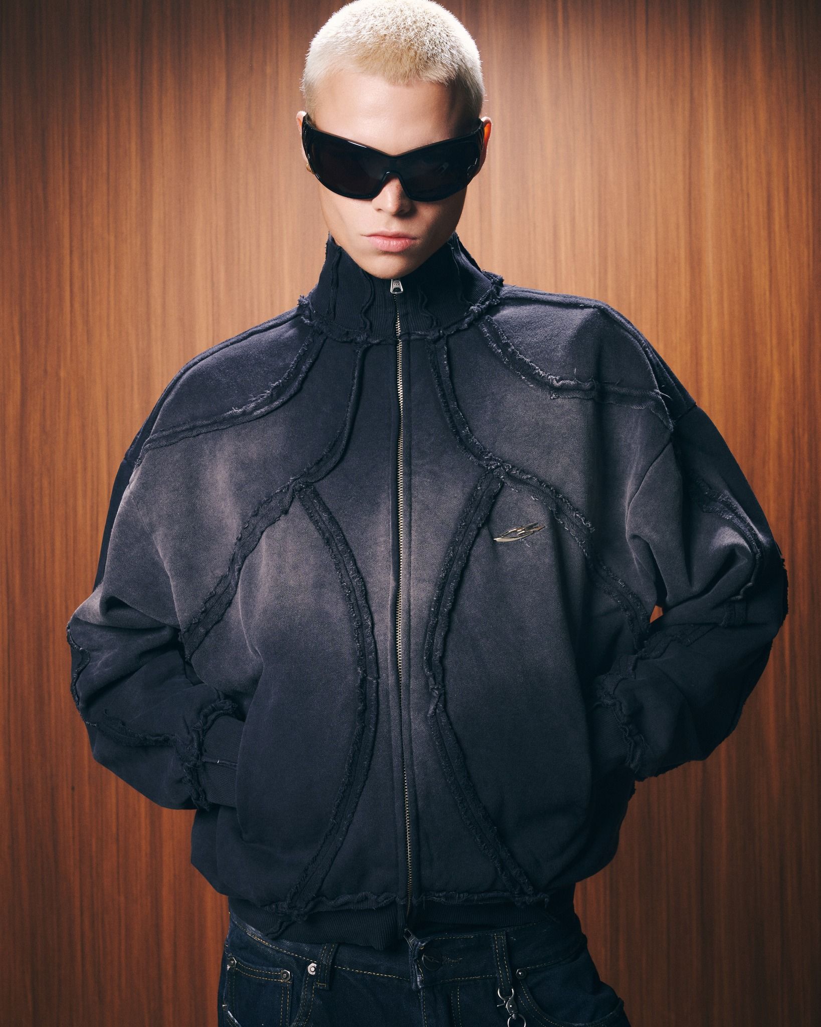 VEINS FULLZIP JACKET / CHARCOAL
